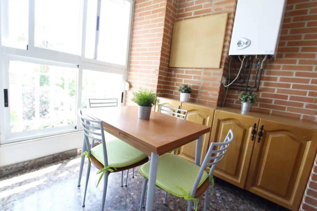 Playa Malvarrosa House Apartment *