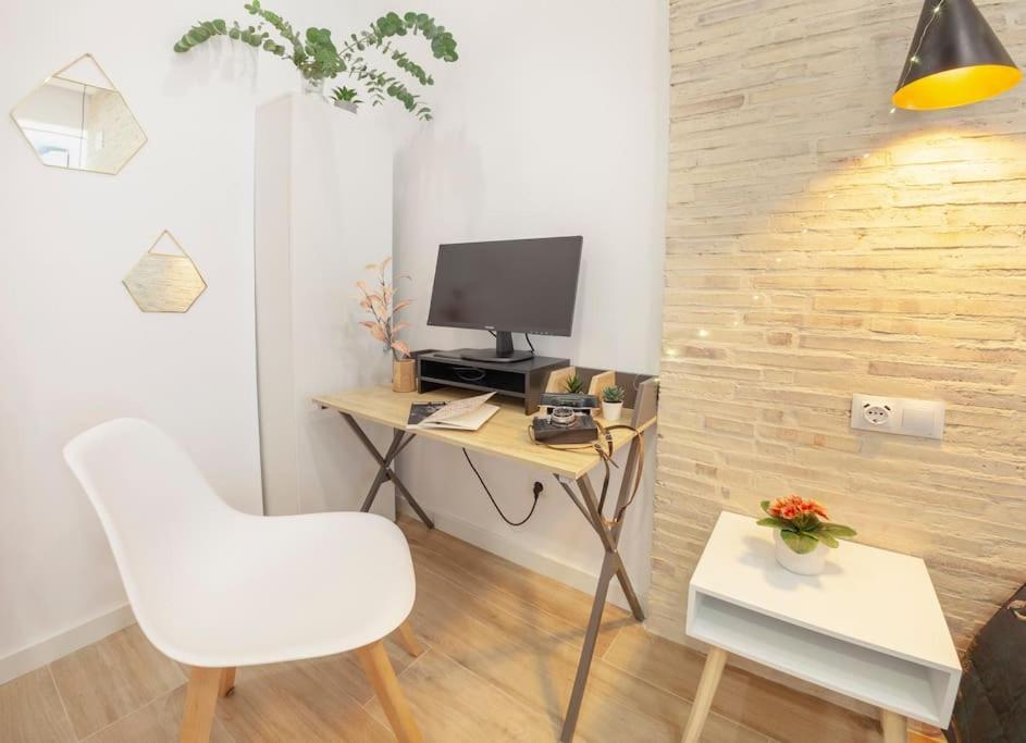 Ra - Stylish Loft - Walk To The Of *
