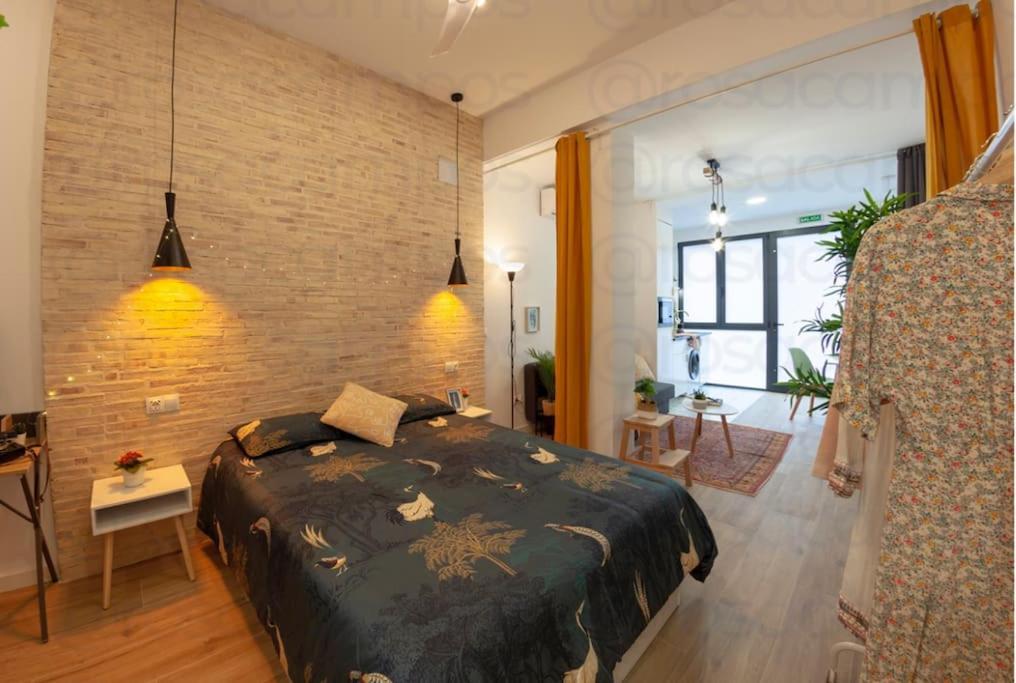 Ra - Stylish Loft - Walk To The Of Apartment *