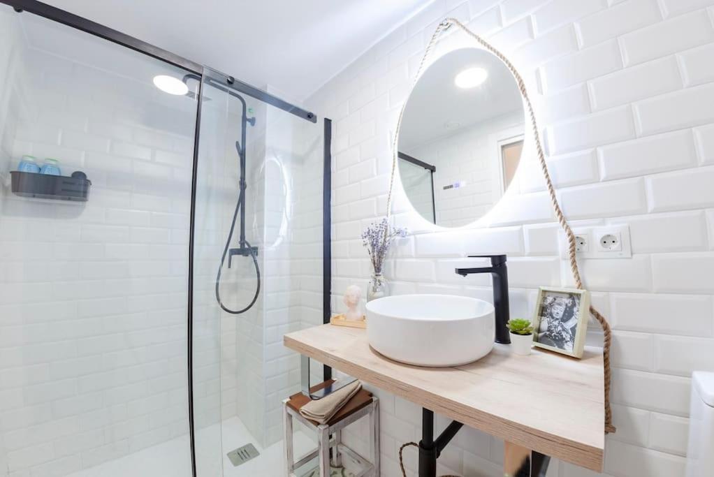 Apartment Ra - Stylish Loft - Walk To The Of Valencia