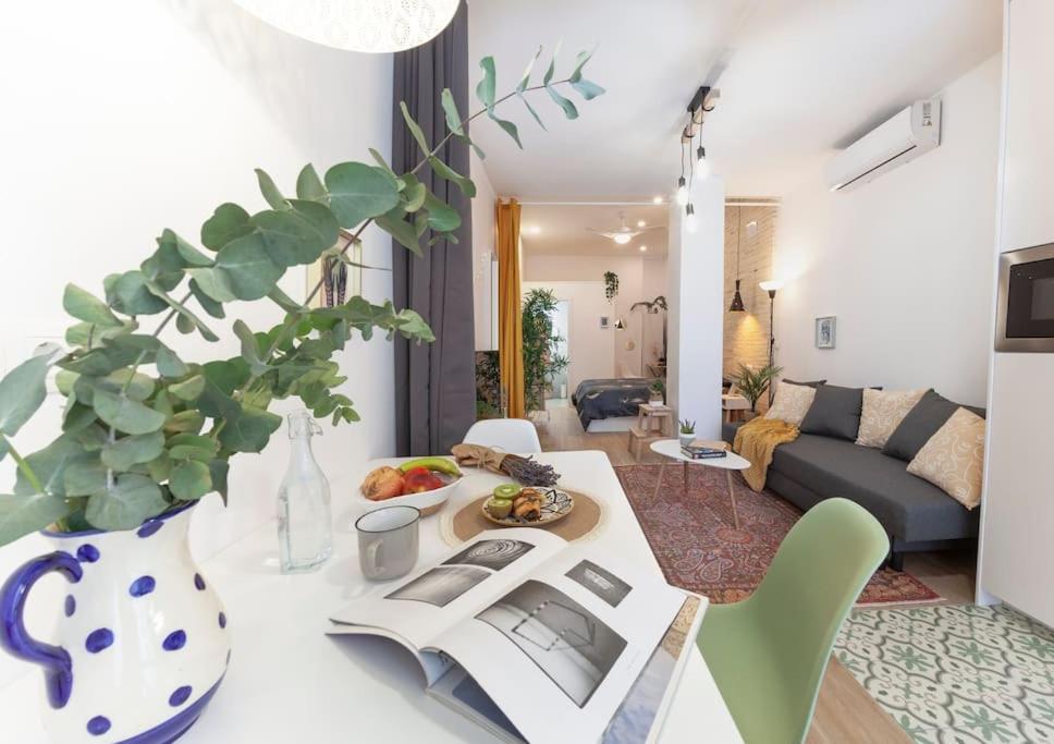 Ra - Stylish Loft - Walk To The Of Apartment Valencia