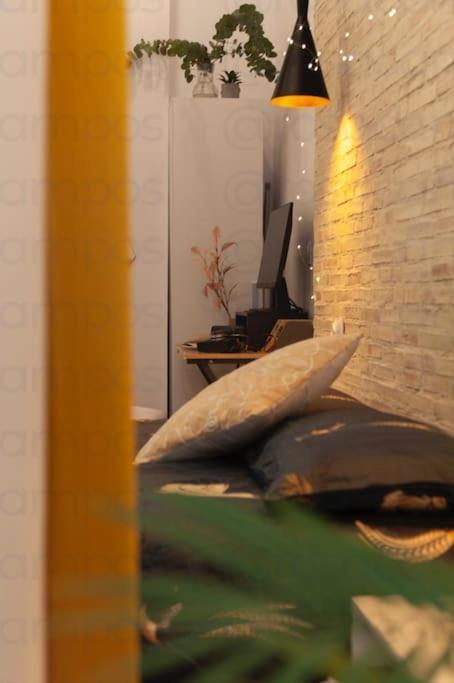 Ra - Stylish Loft - Walk To The Of Apartment *