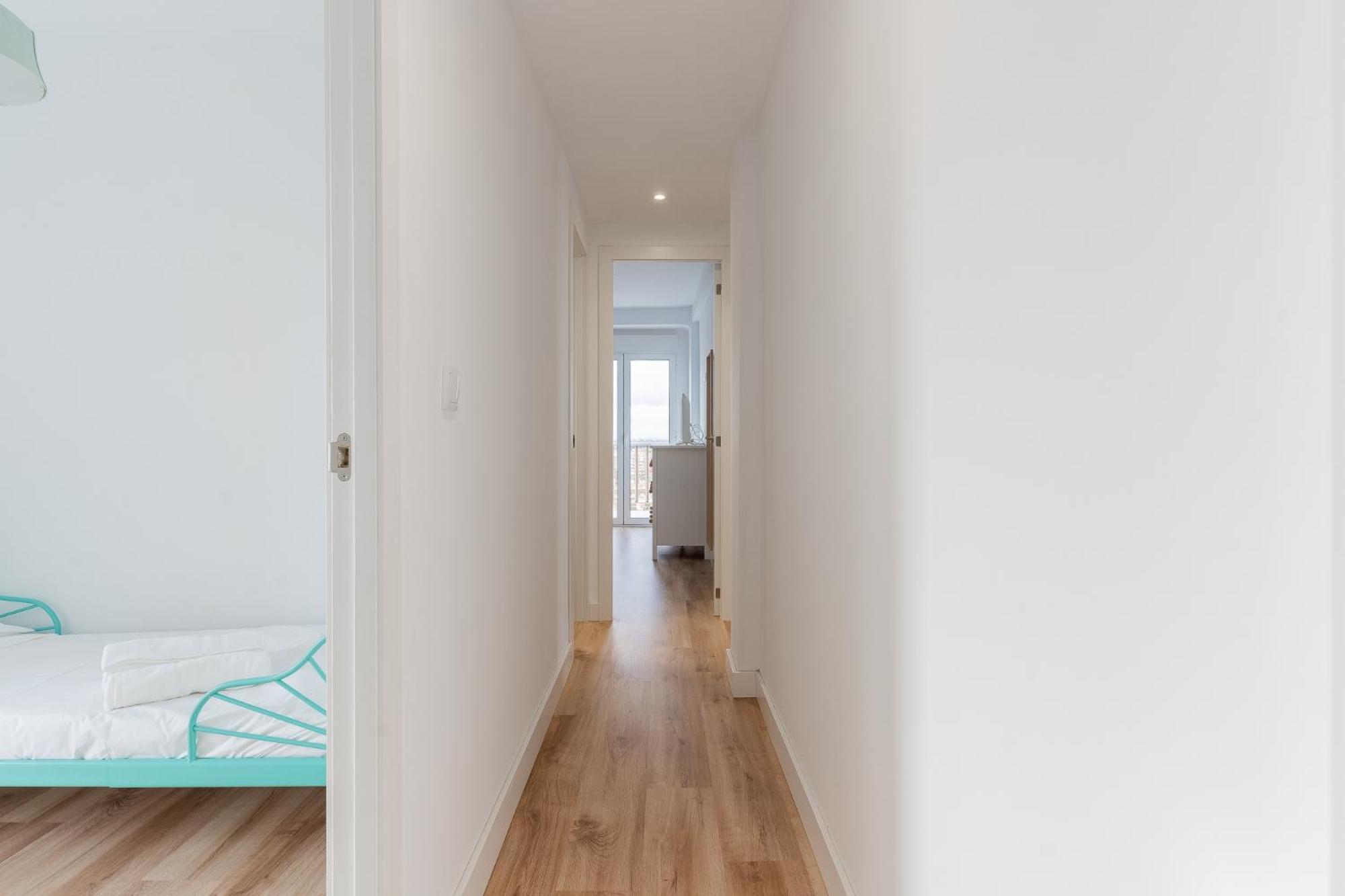 Apartment Ocean's Whisper: Les Palmeres Seaview Sanctuary