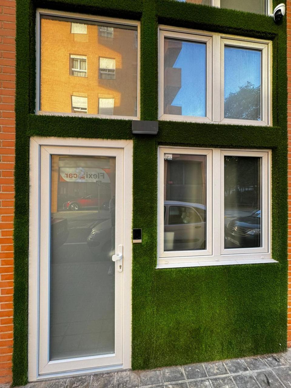 Apartment Lliri 32 *