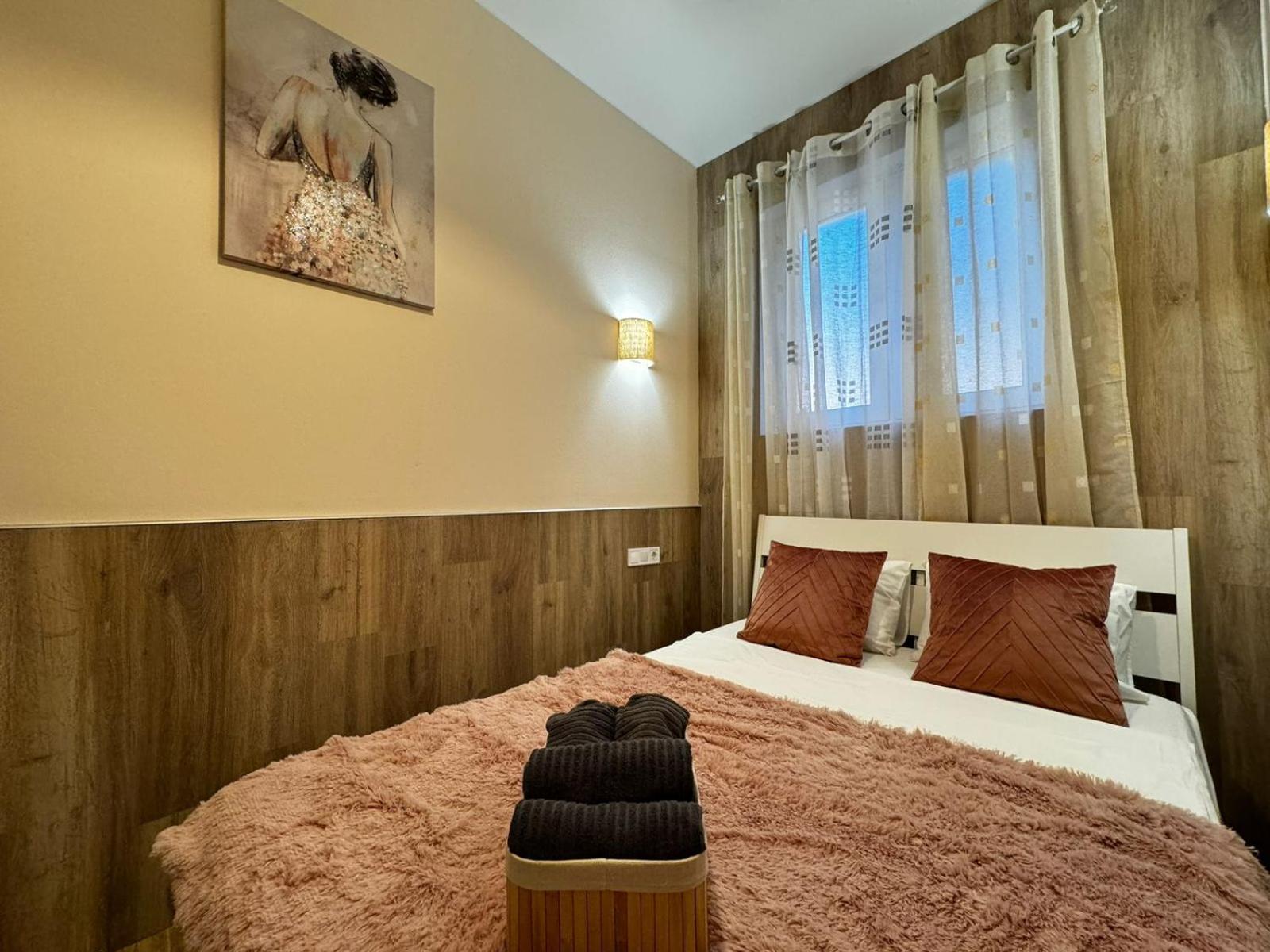 Apartment Lliri 32 *