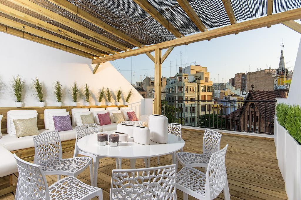 Luxury - Market Apartment *