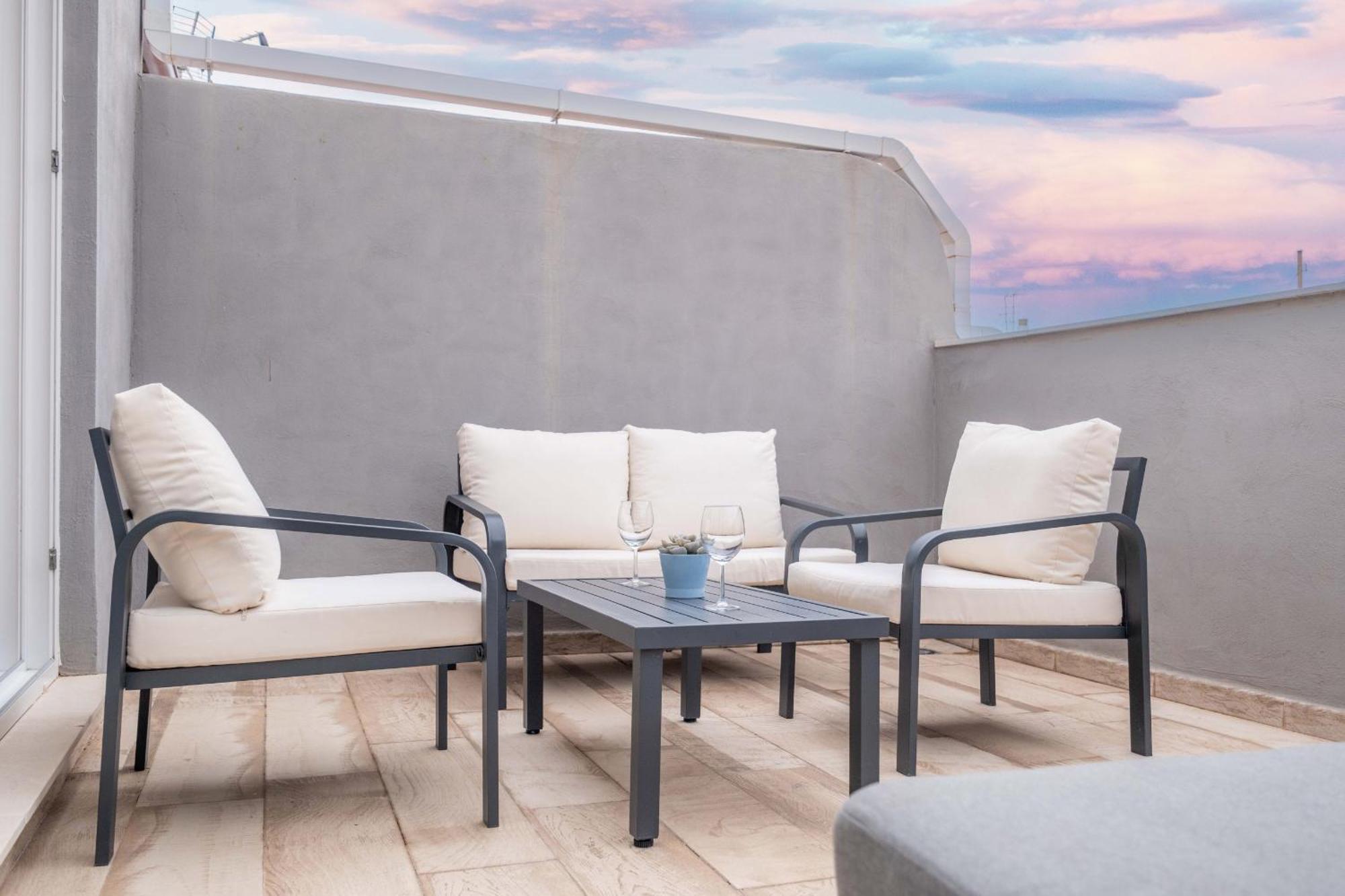 Apartment Modern Penthouse With Private Terrace