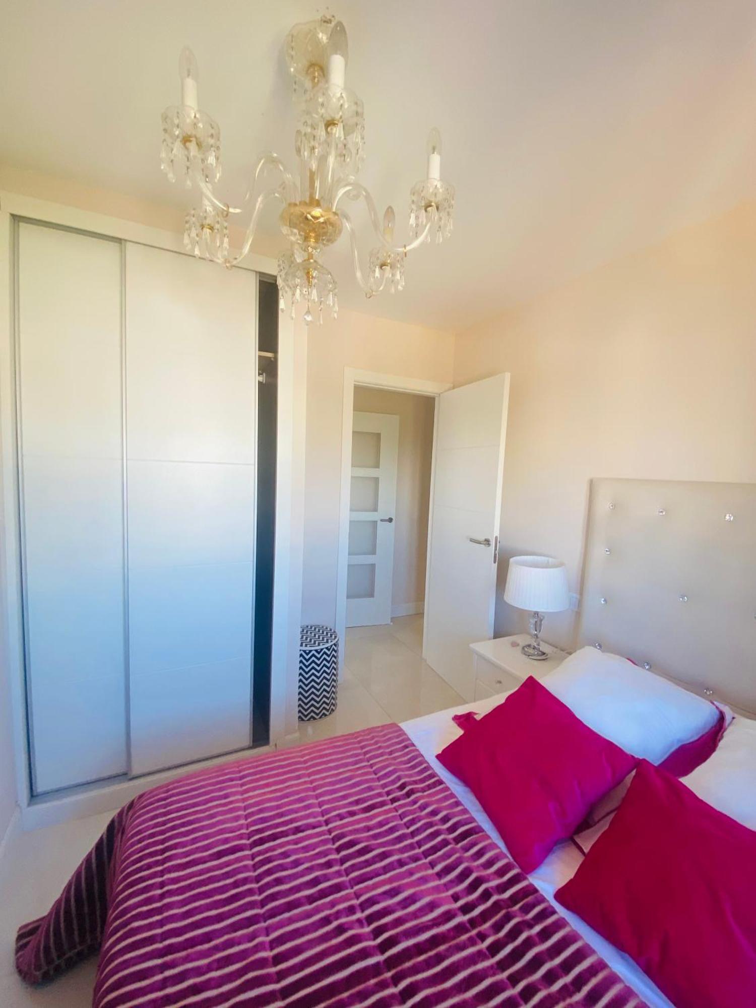 The White Apartment: Luxury, And Design Apartment Valencia
