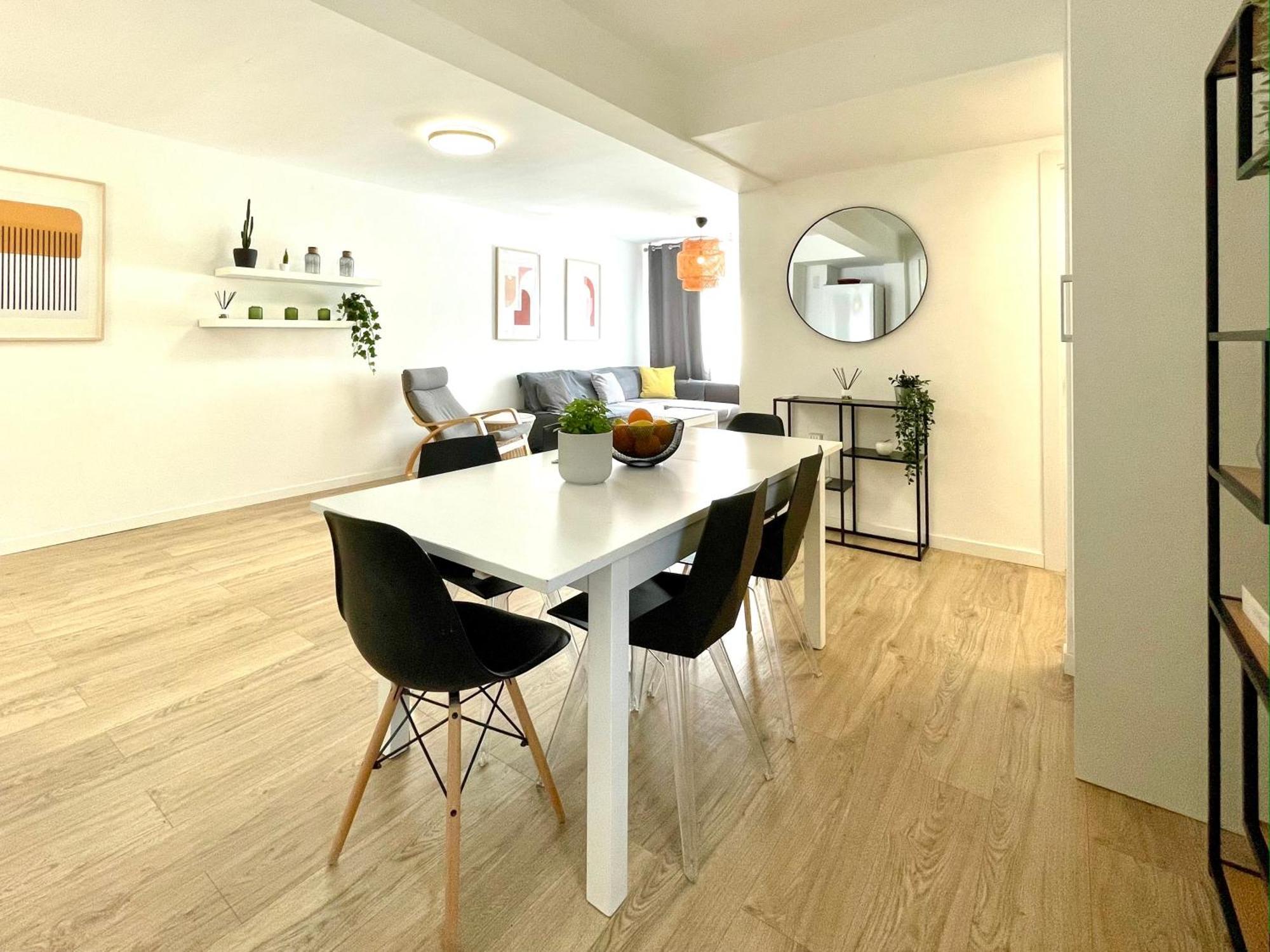 Spacious, Sunny Flat By Of Arts & Sciences * Valencia