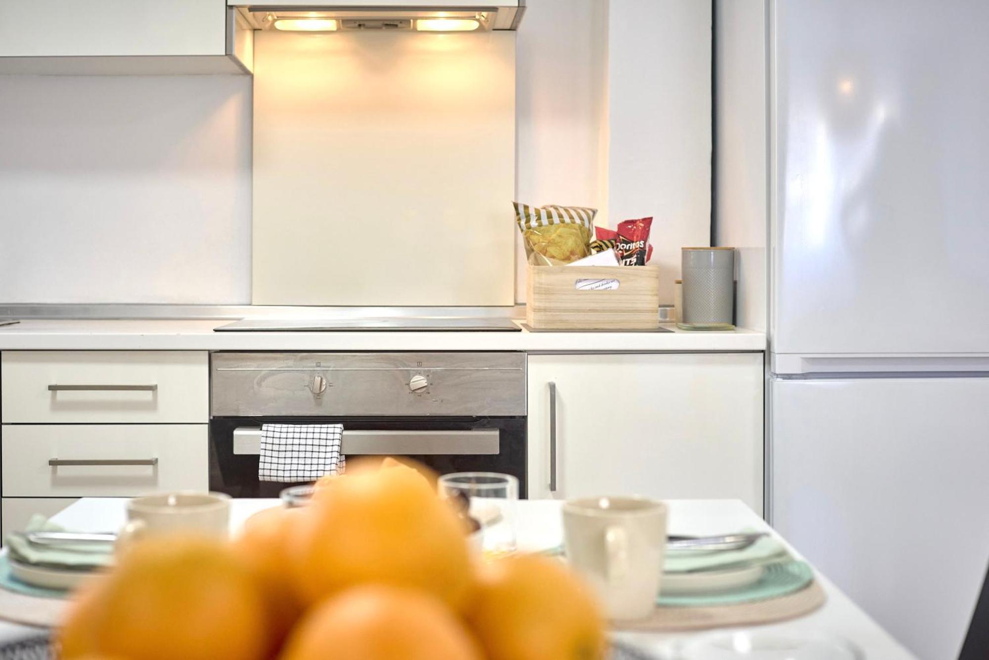 Spacious, Sunny Flat By Of Arts & Sciences Apartment Valencia