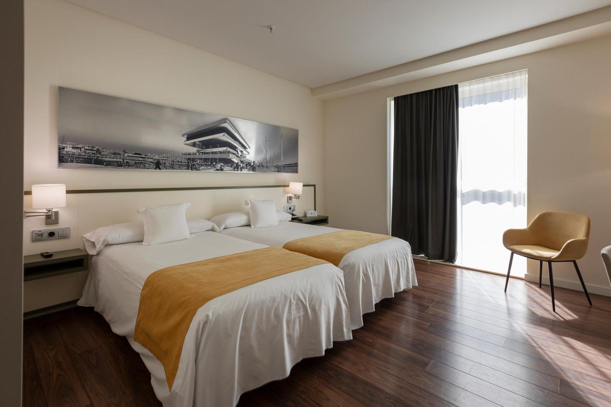 Primus Hotel 4*