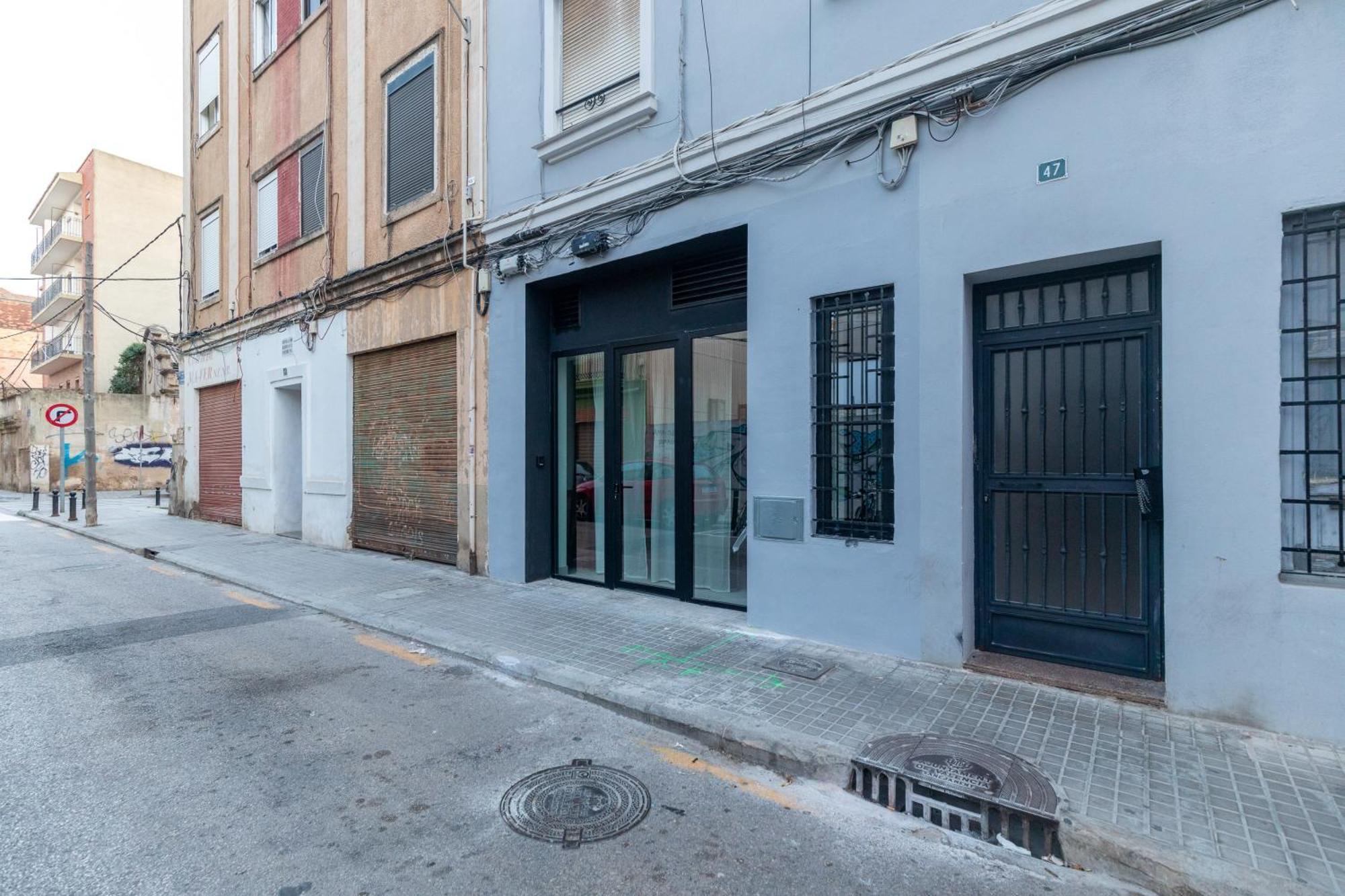 Con Piscina Y Terraza *