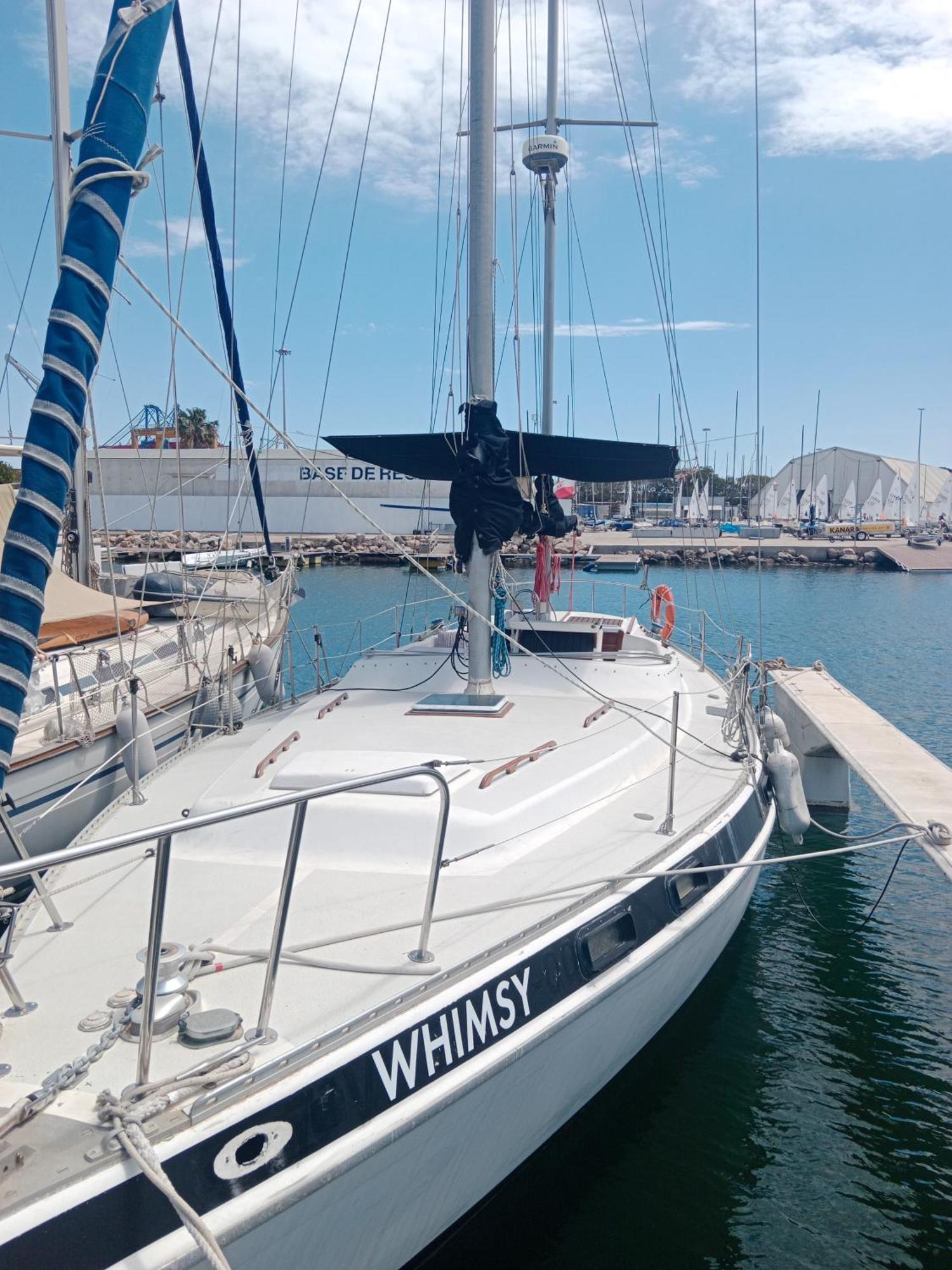 Botel Velero Whimsy *