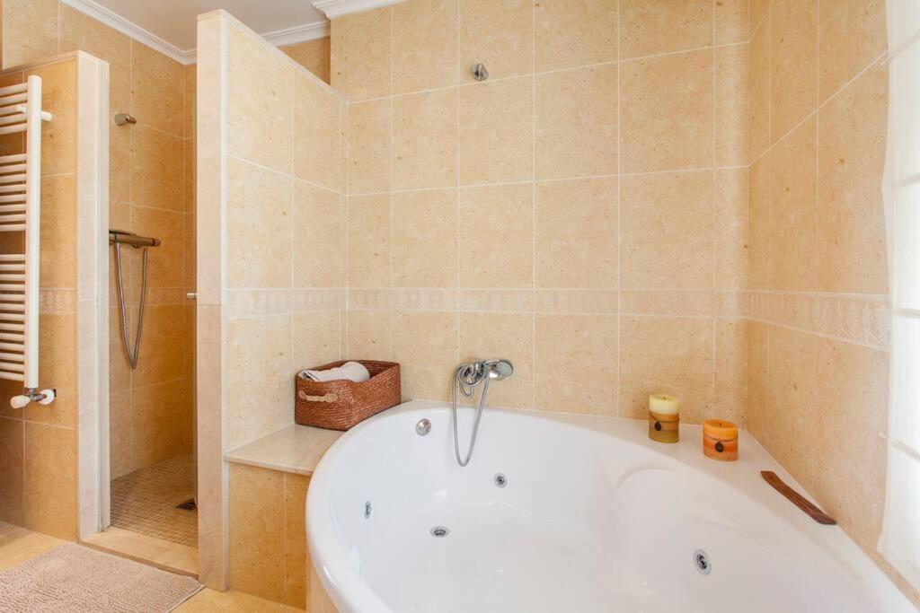 Casa En Valencia, Cerca De Golf, Playas, Moto Gp Vakantiehuis