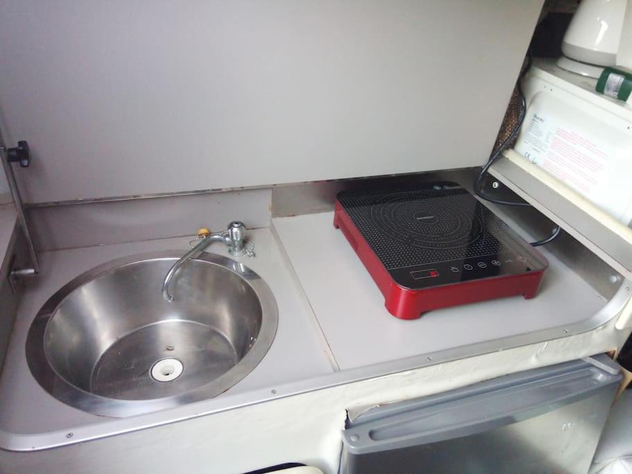 Exclusive Boat In Marina De Valencia, Ideal For Couples Hotel en barco