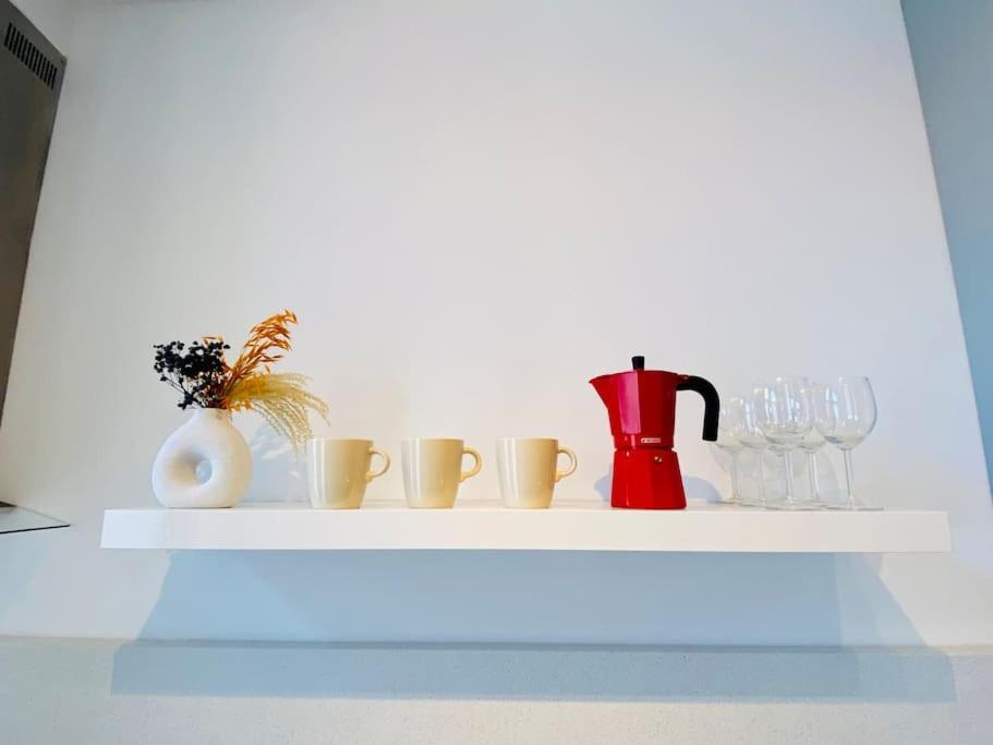 Relaxing Beachside Cabanyal Loft Apartment Valencia