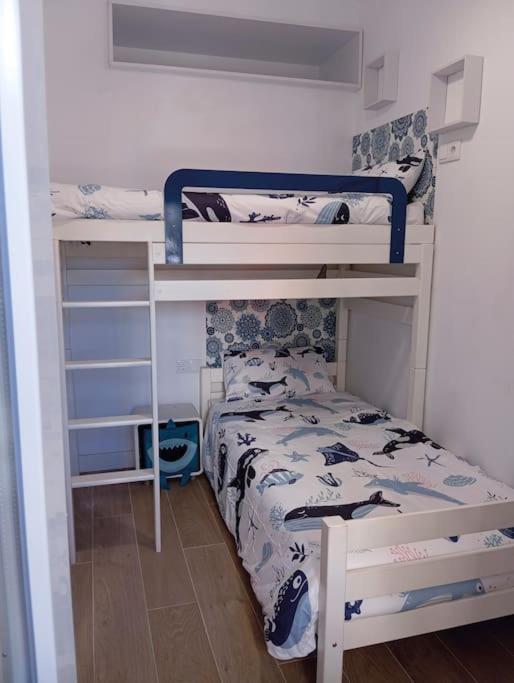 Precioso Piso Junto A La Playa A 30 Mts De Transporte Publico Apartamento