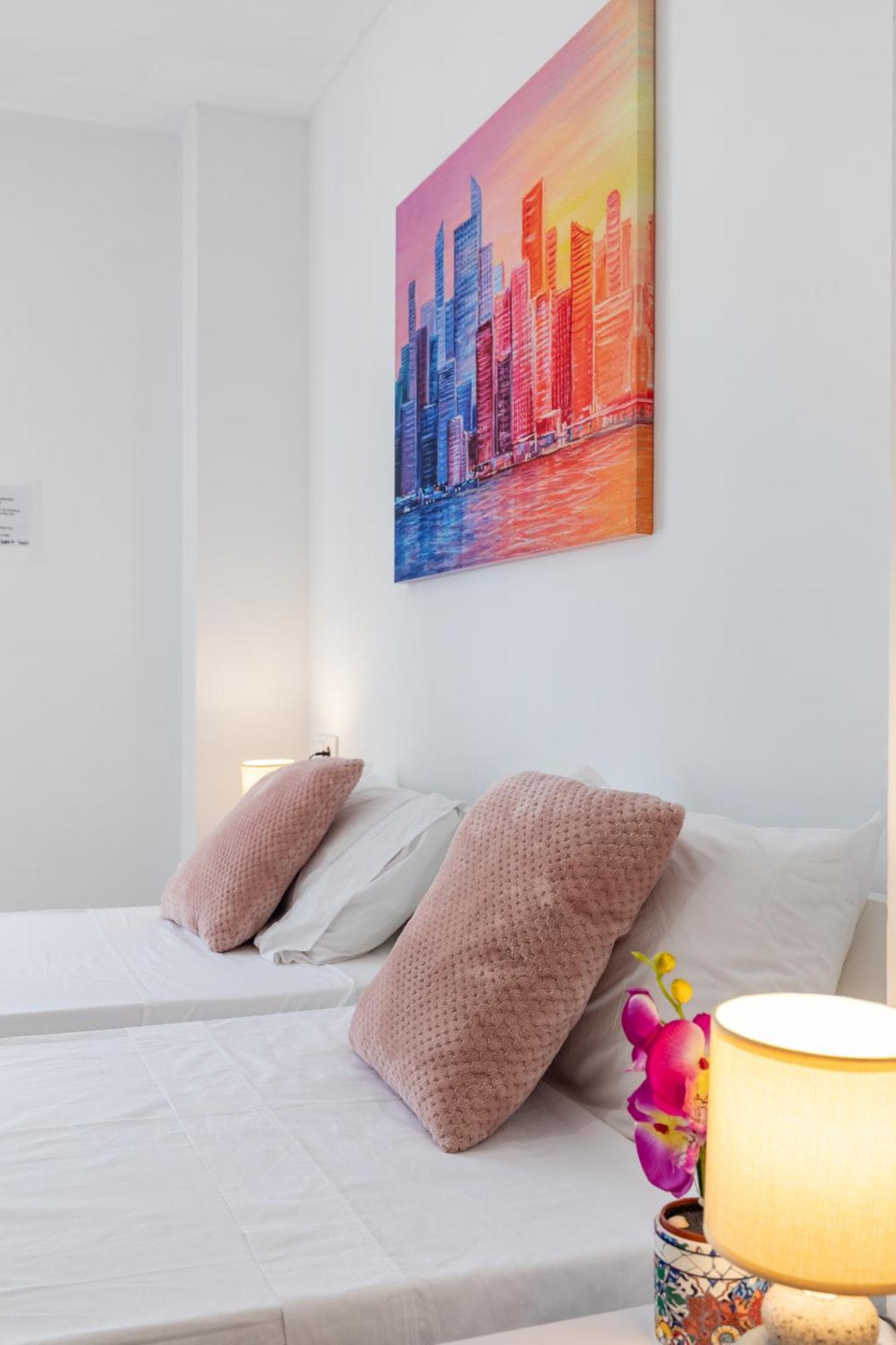 Mediterraneo By Neohotels-centro 8 Min By Metro Apartment *