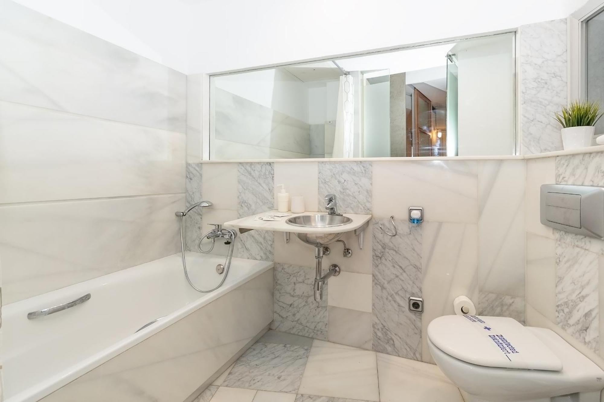Apartment Amplio En Centro By Rent Me Valencia