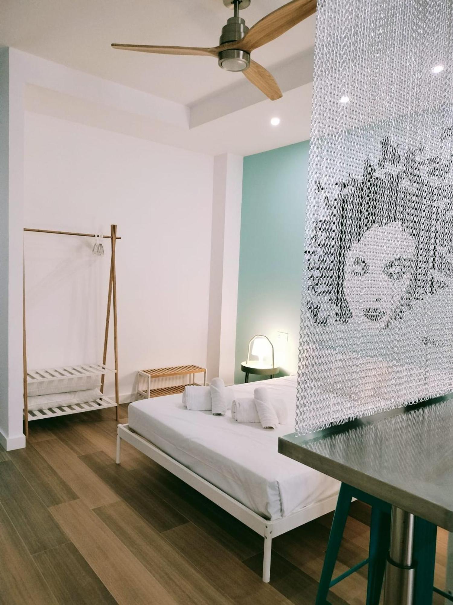 Convento, Amazing Flat With Patio