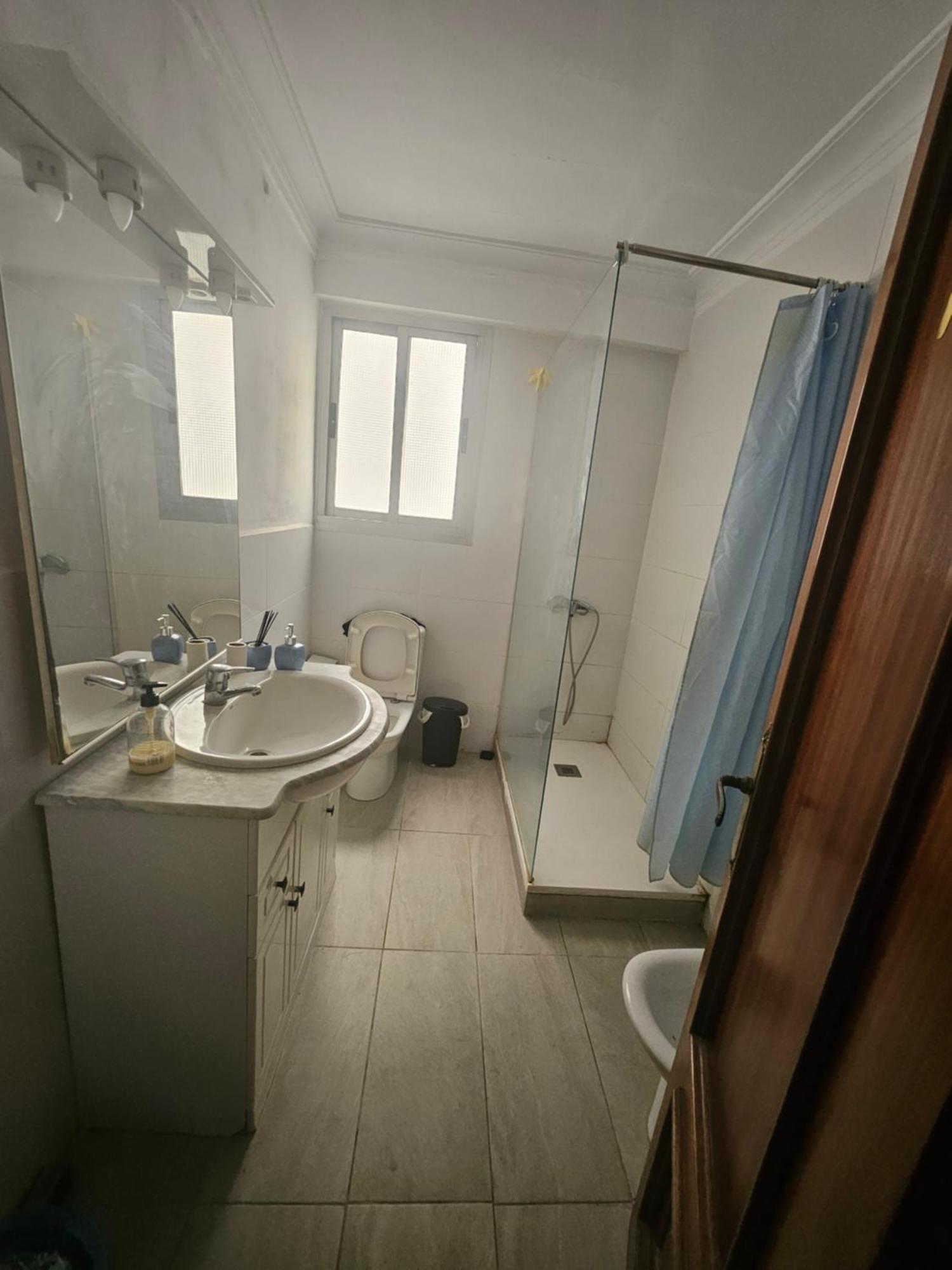 Avenidadelaplata Homestay