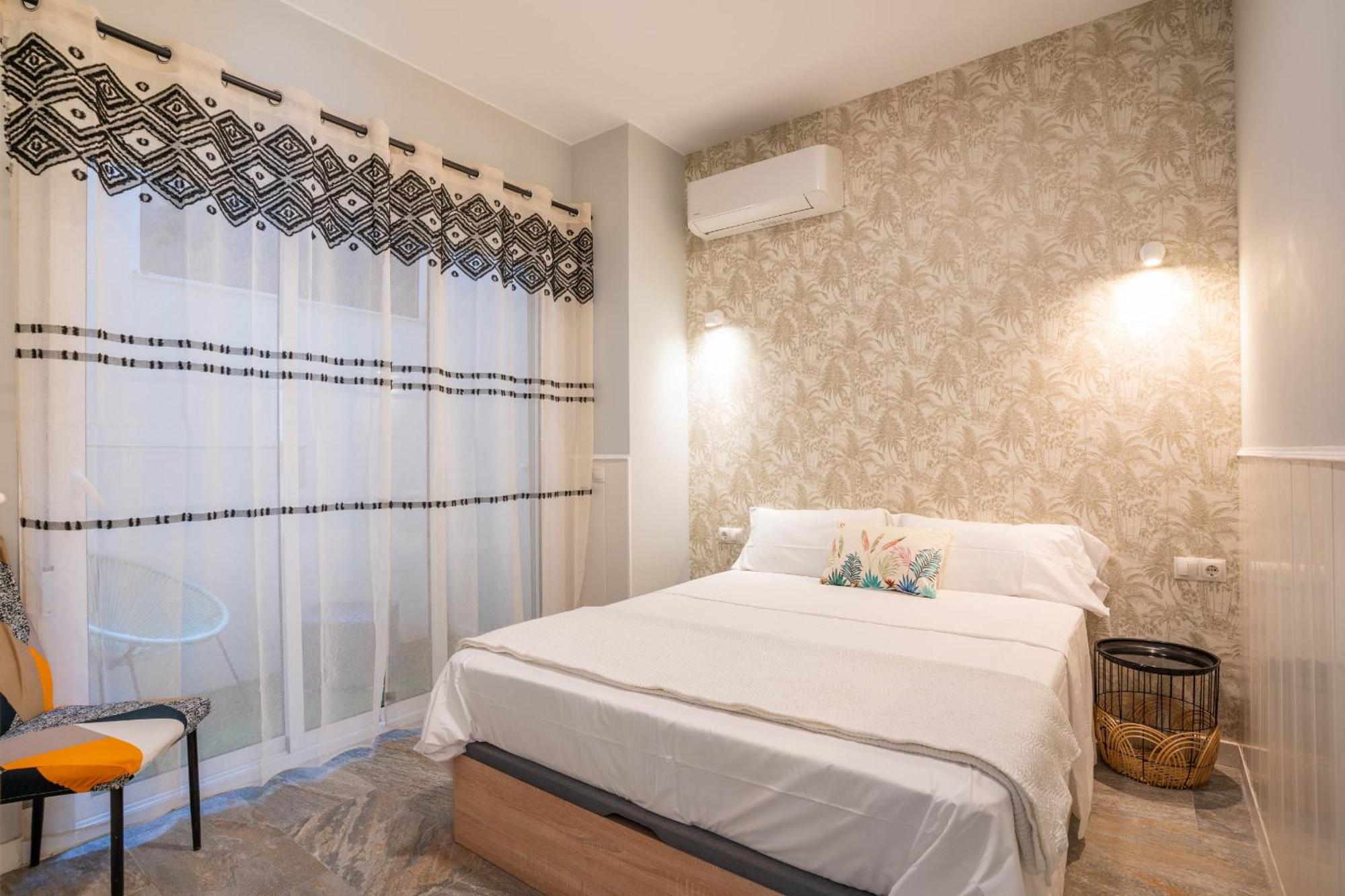 Denia Oasis *