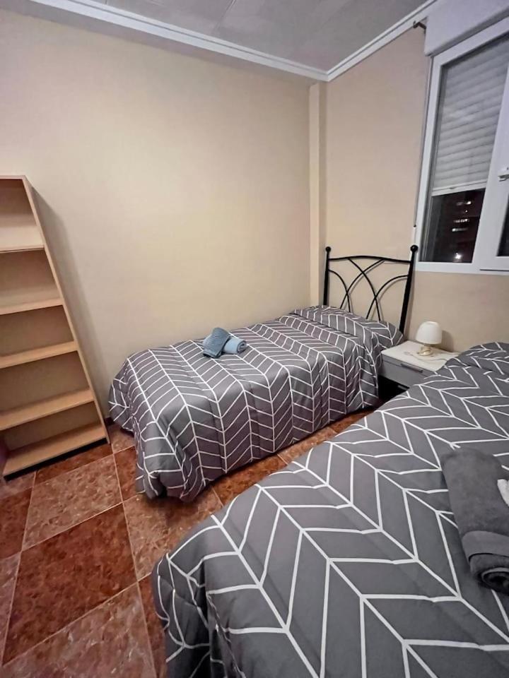 Bonito Y Grande Cerca De La Playa Appartement