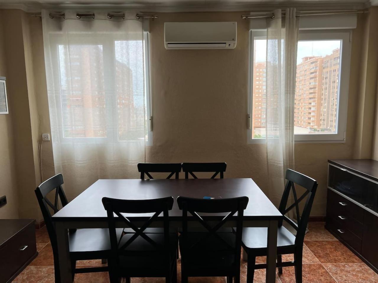 Bonito Y Grande Cerca De La Playa Appartement