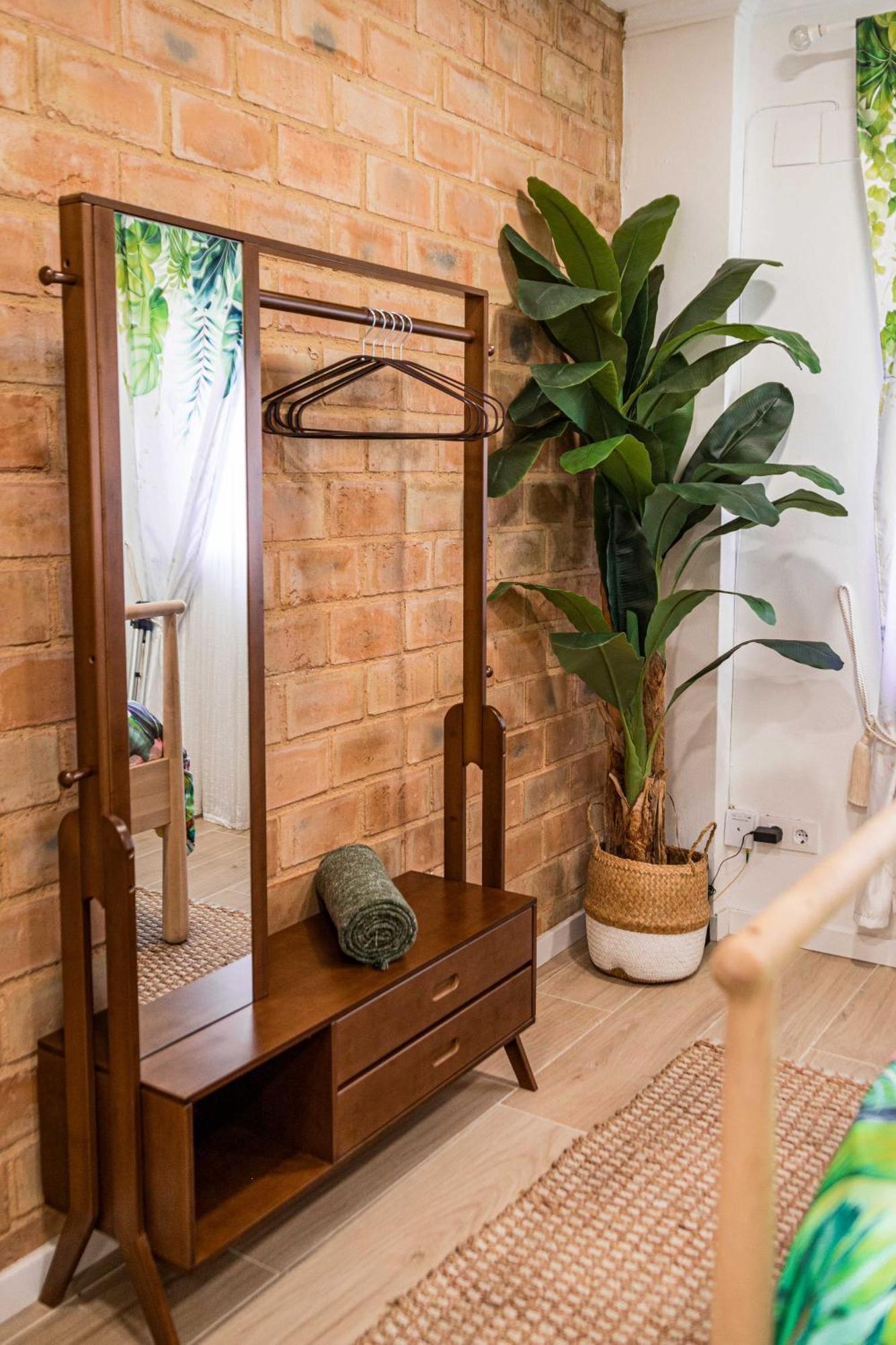 Apartment Artistic Flat Next To Ruzafa Welcome To The Jungle *