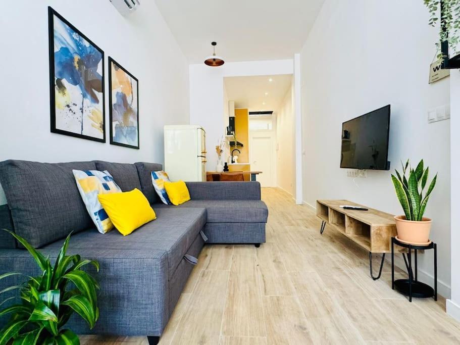New Industrial Design Flat In Russafa Soho *