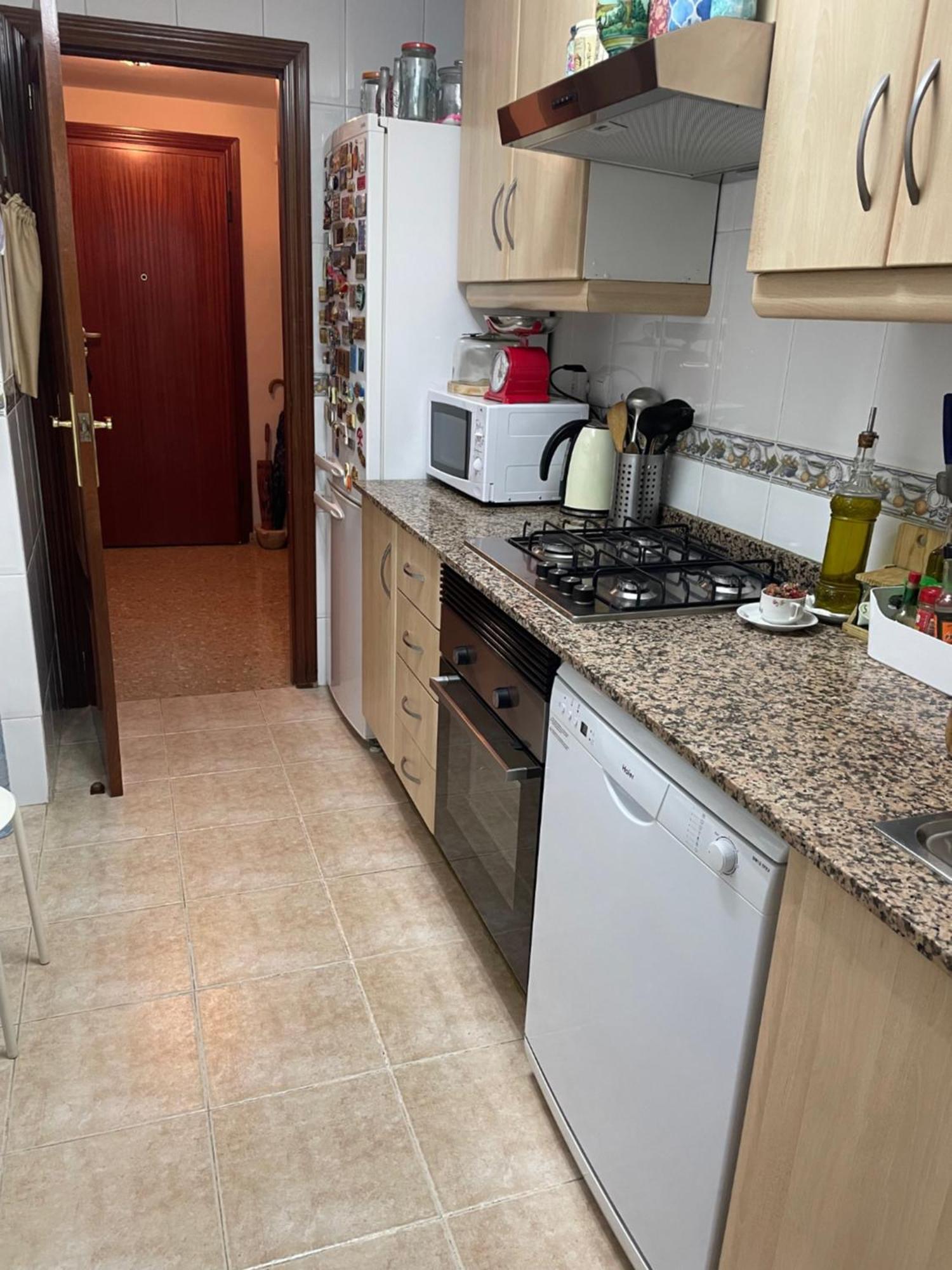 Apartment Chica En Vivienda Compartida Con Anfitrion Hombre Valencia