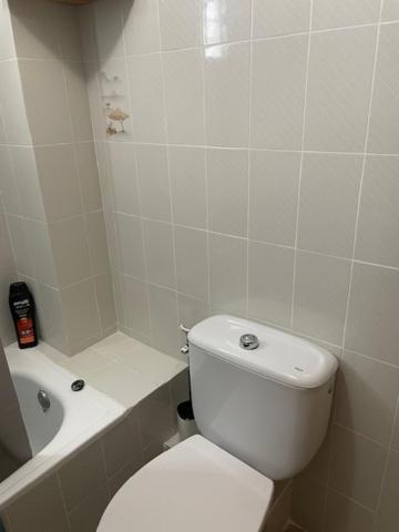 Matrimonio En Vivienda Compartir Recien Reformada * Valência