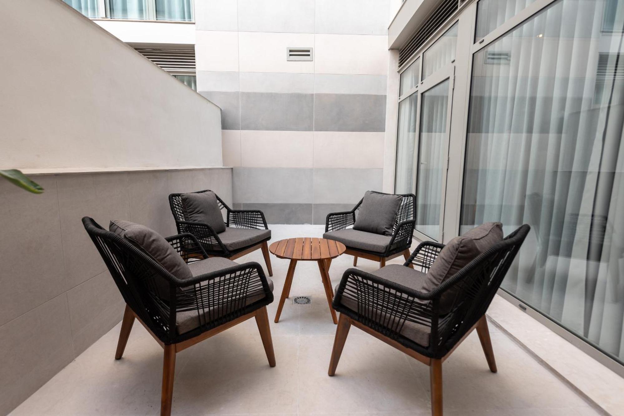 Aparthotel Dorm4you Arena Terraza 04 Valencia