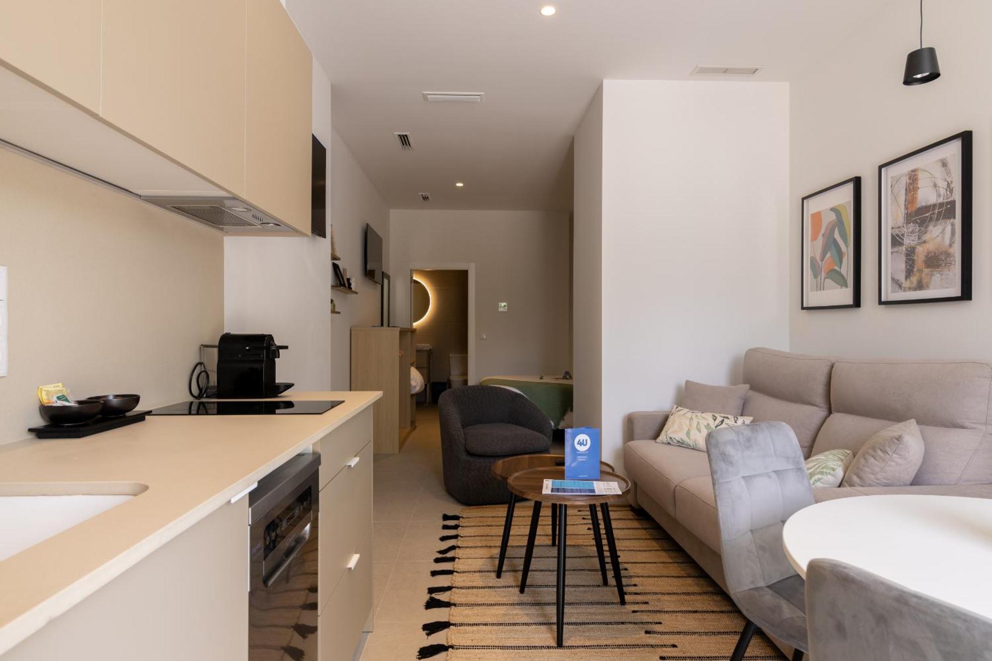 Dorm4you Arena Plaza Aparthotel *