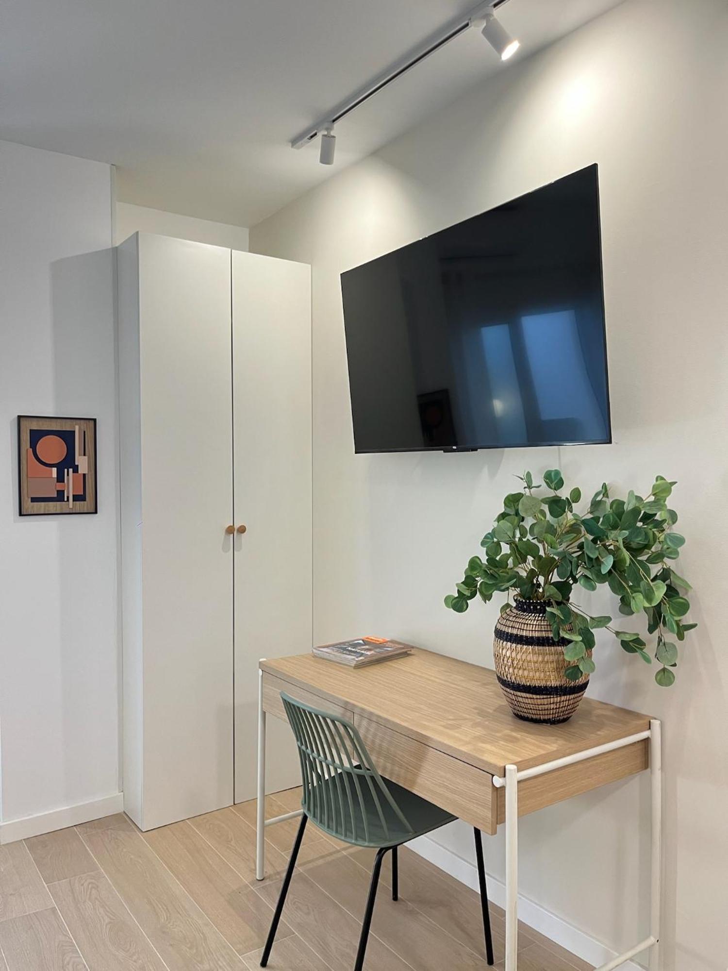 Apartment Loft Con Wifi Lavadora Secadora Cama Agradable Muy Proximo Valencia
