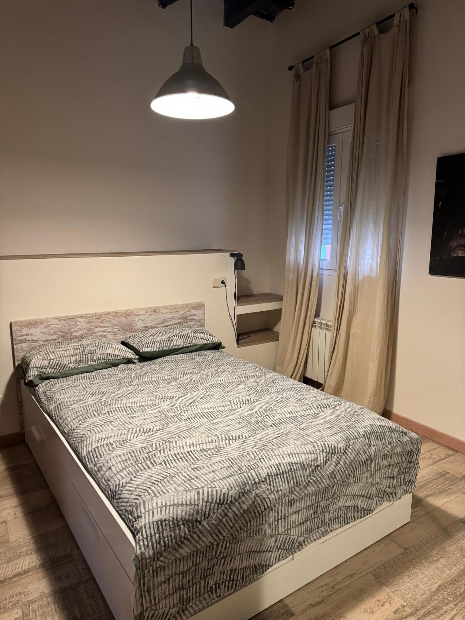 Miguelete Tower & 4th Floor & Center And No Elevator Apartment Valencia