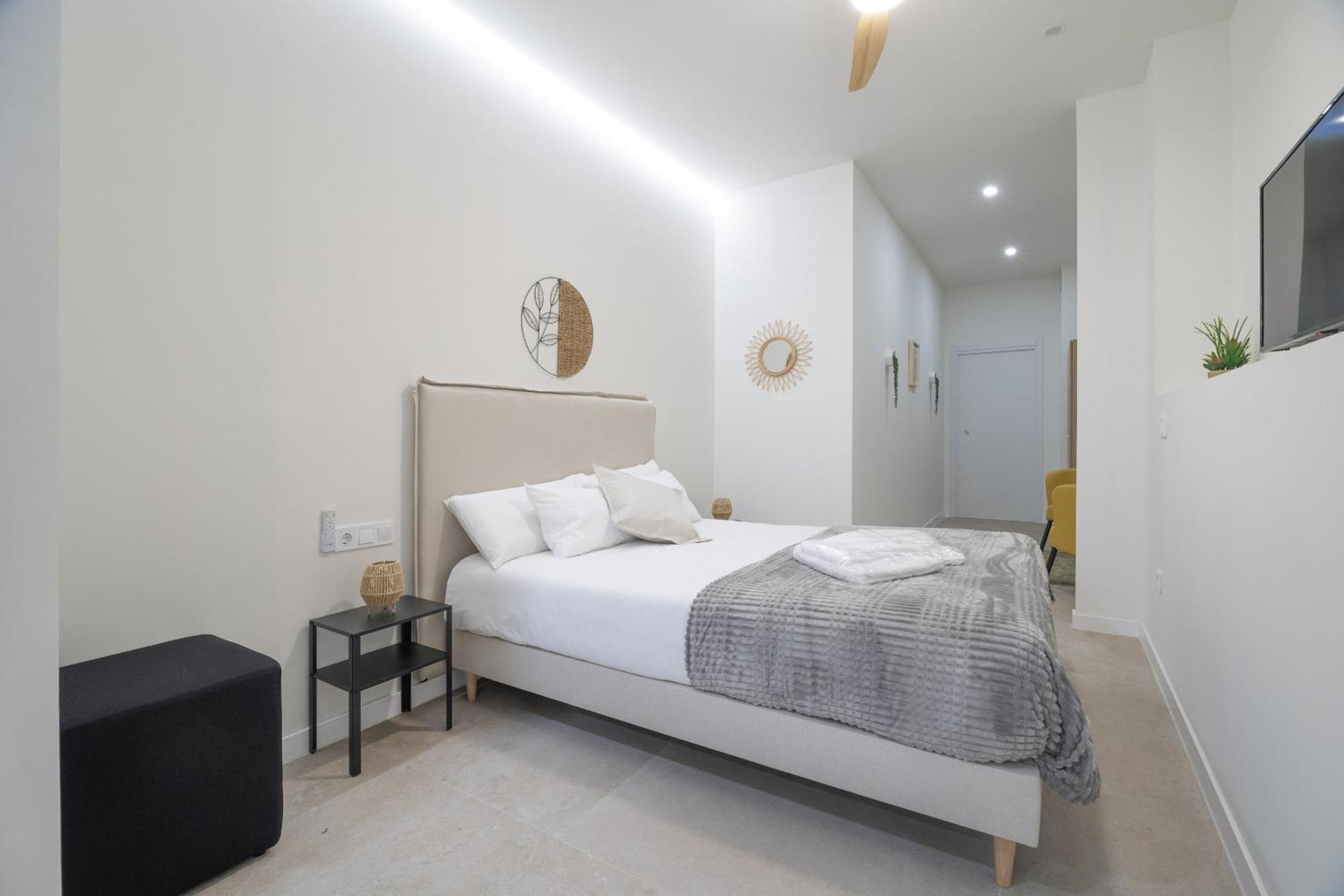 Apartamento Rmz31 Loft - Espacioso Y Acogedor Estudio Con Terraza En Zona Ayora *