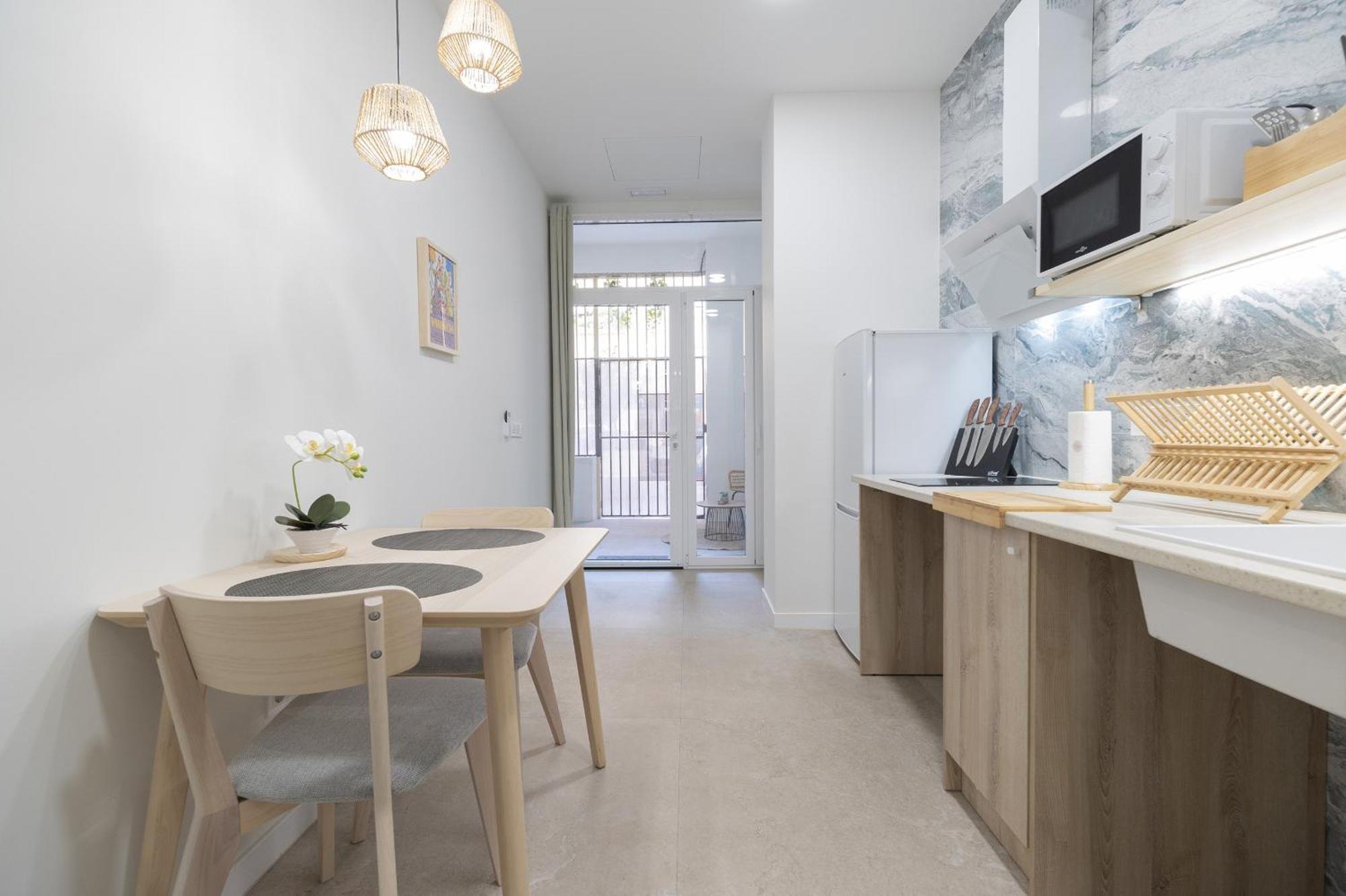 Rmz31 Loft - Espacioso Y Acogedor Estudio Con Terraza En Zona Ayora Apartamento *