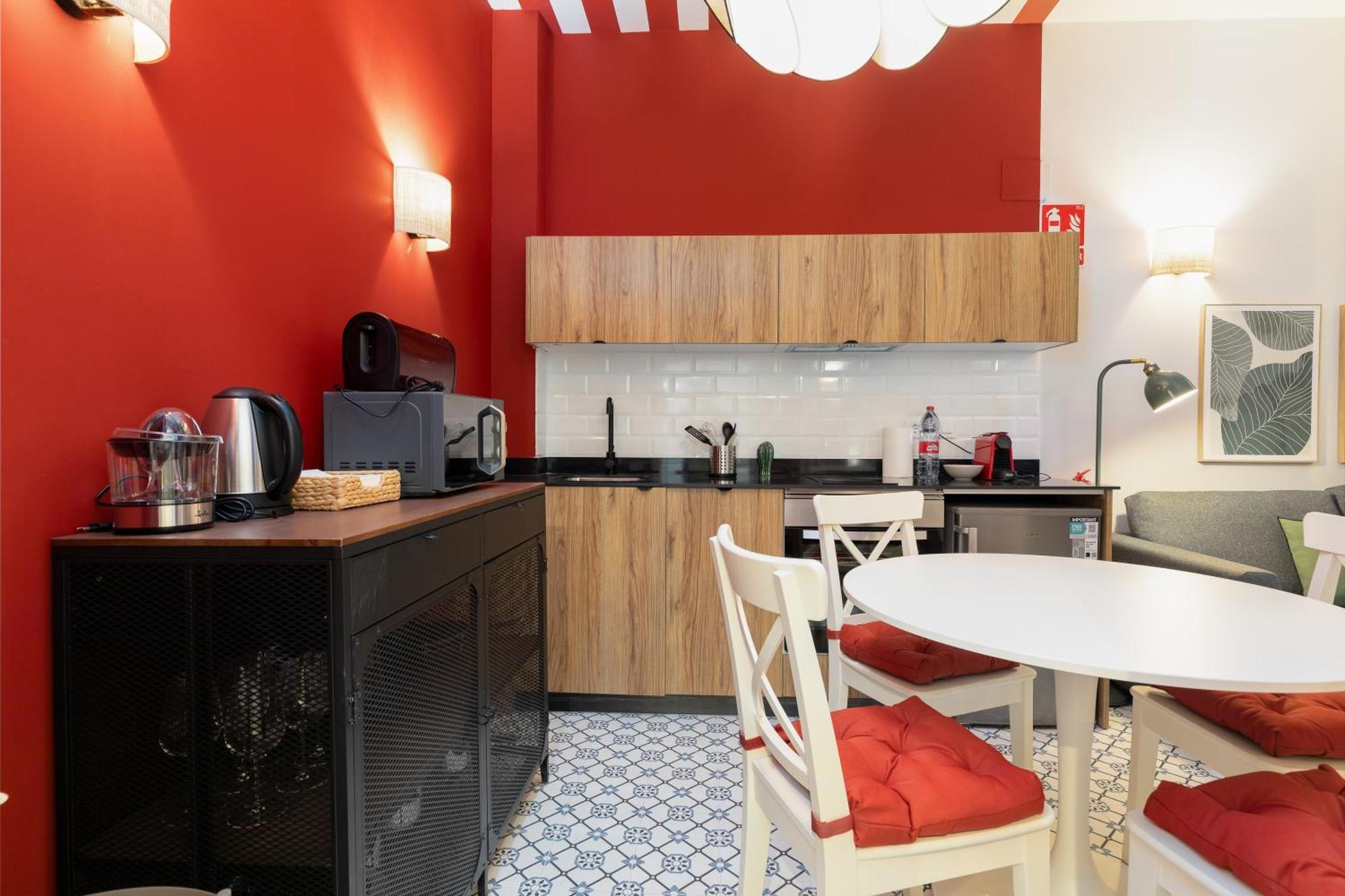 The Little Village Apartment *