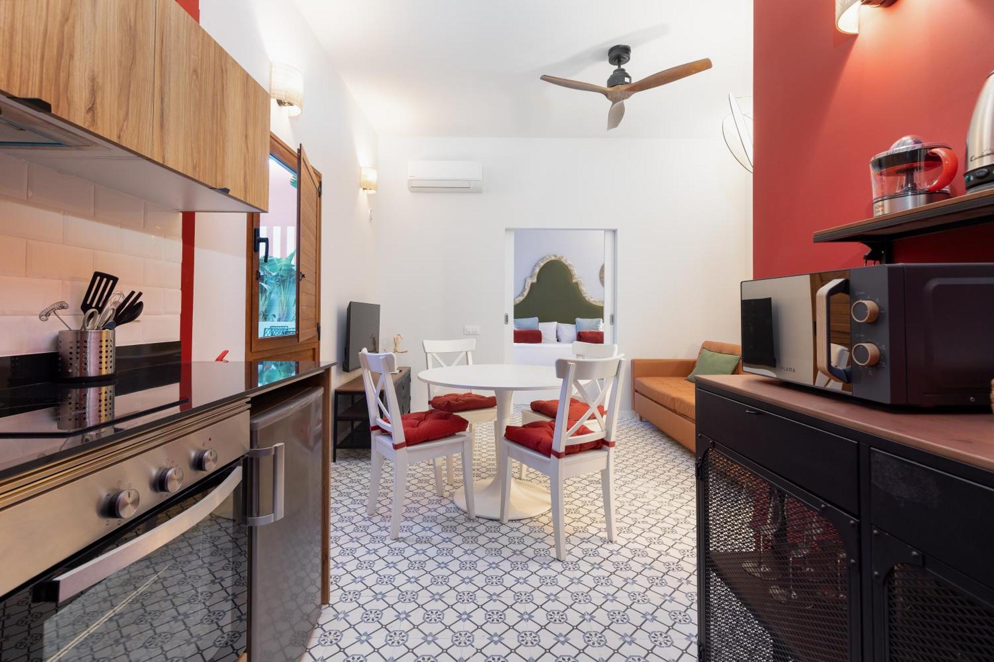 The Little Village Apartment *