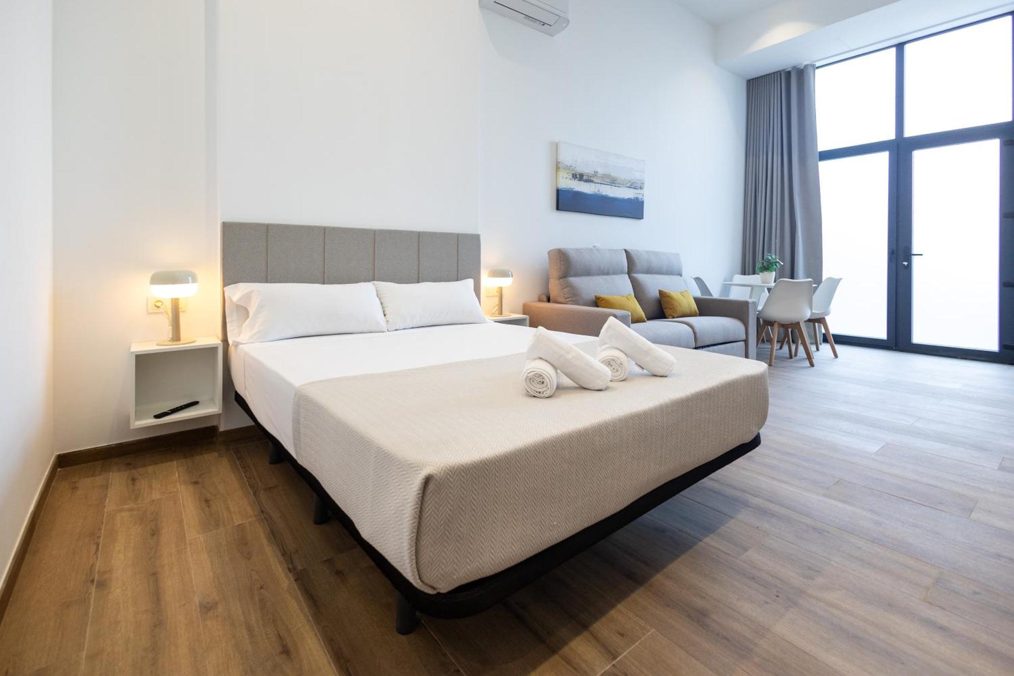 Les Arts Plaza By Concept Flats Apartment