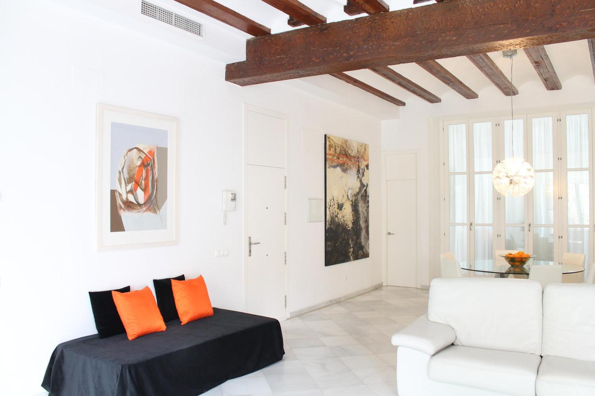 Reina Catedral Apartment