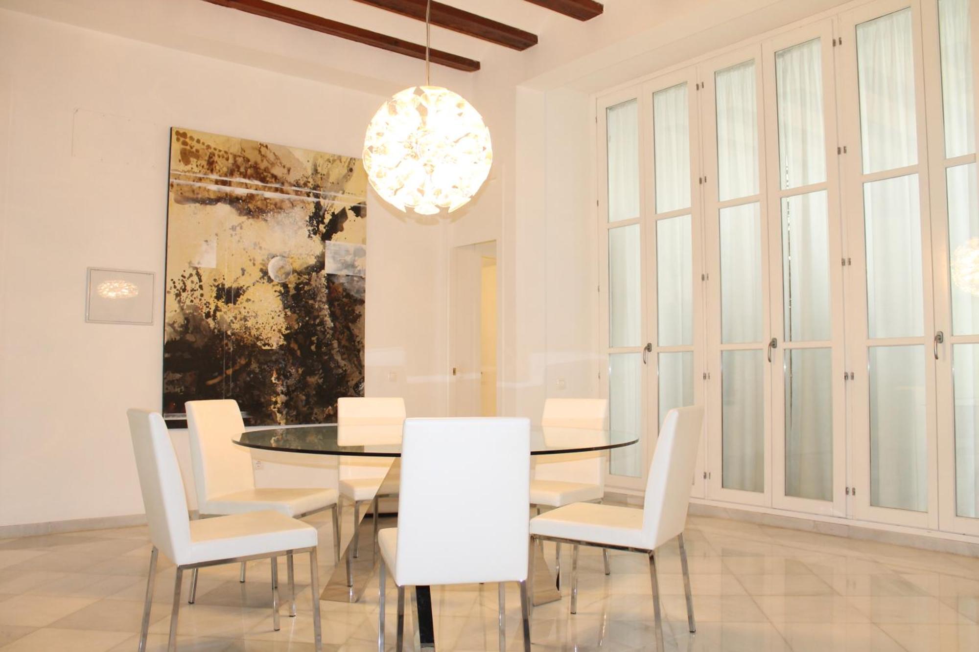 Reina Catedral Apartment *
