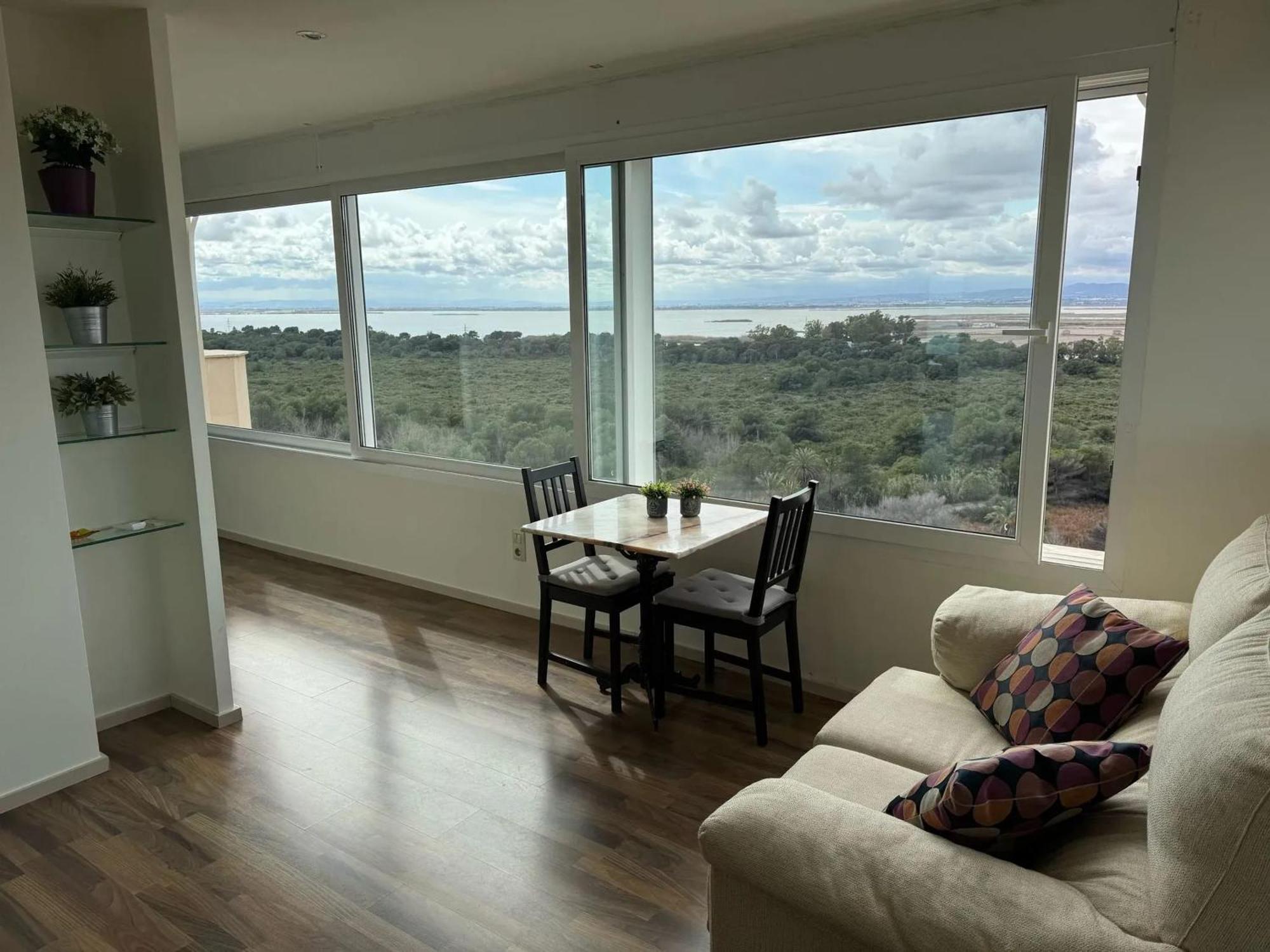 Apartment Spacious In With Sea View - 160 Sqm