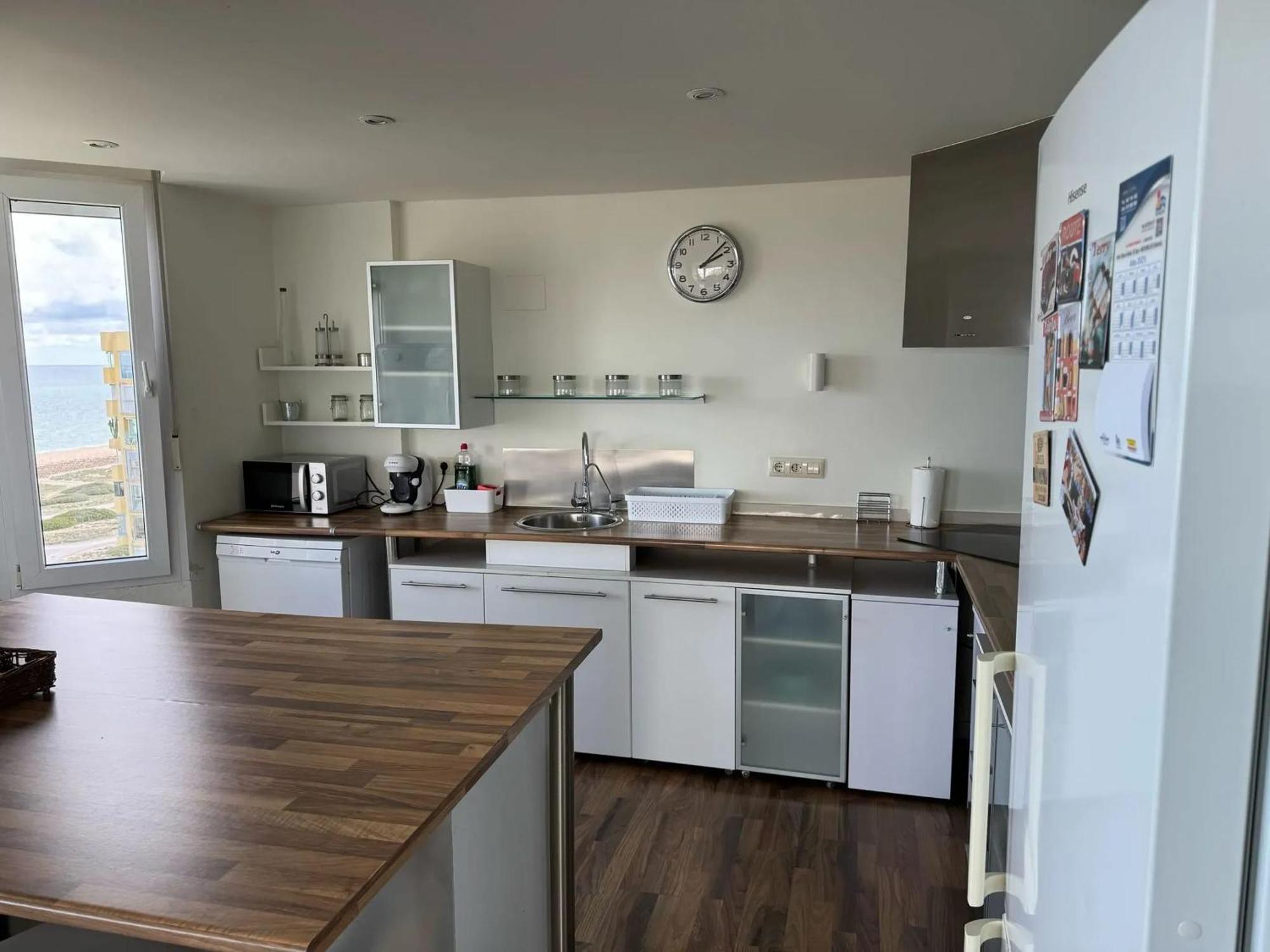 Spacious In With Sea View - 160 Sqm Apartment Valencia