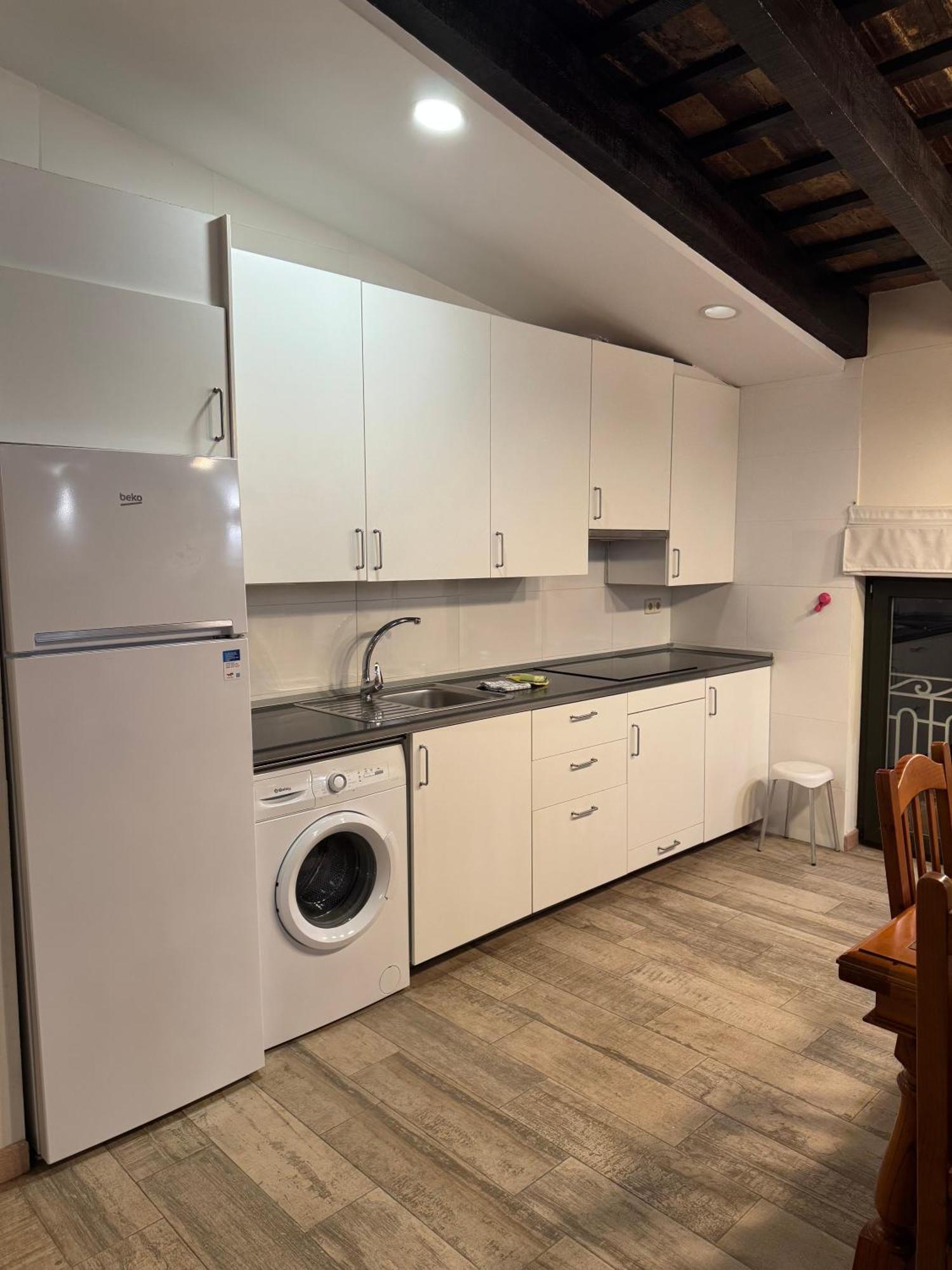 Apartment Miguelete Tower & 4th Floor & Center And No Elevator Valencia