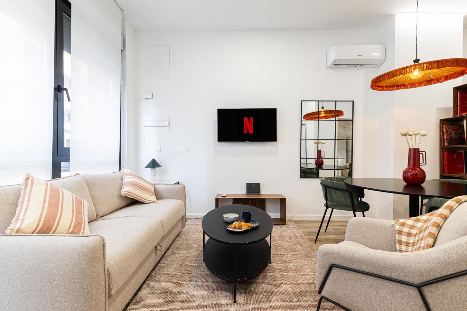 Moderno Loft Reformado, Smart Tv, Ac, Beach, 3pax *