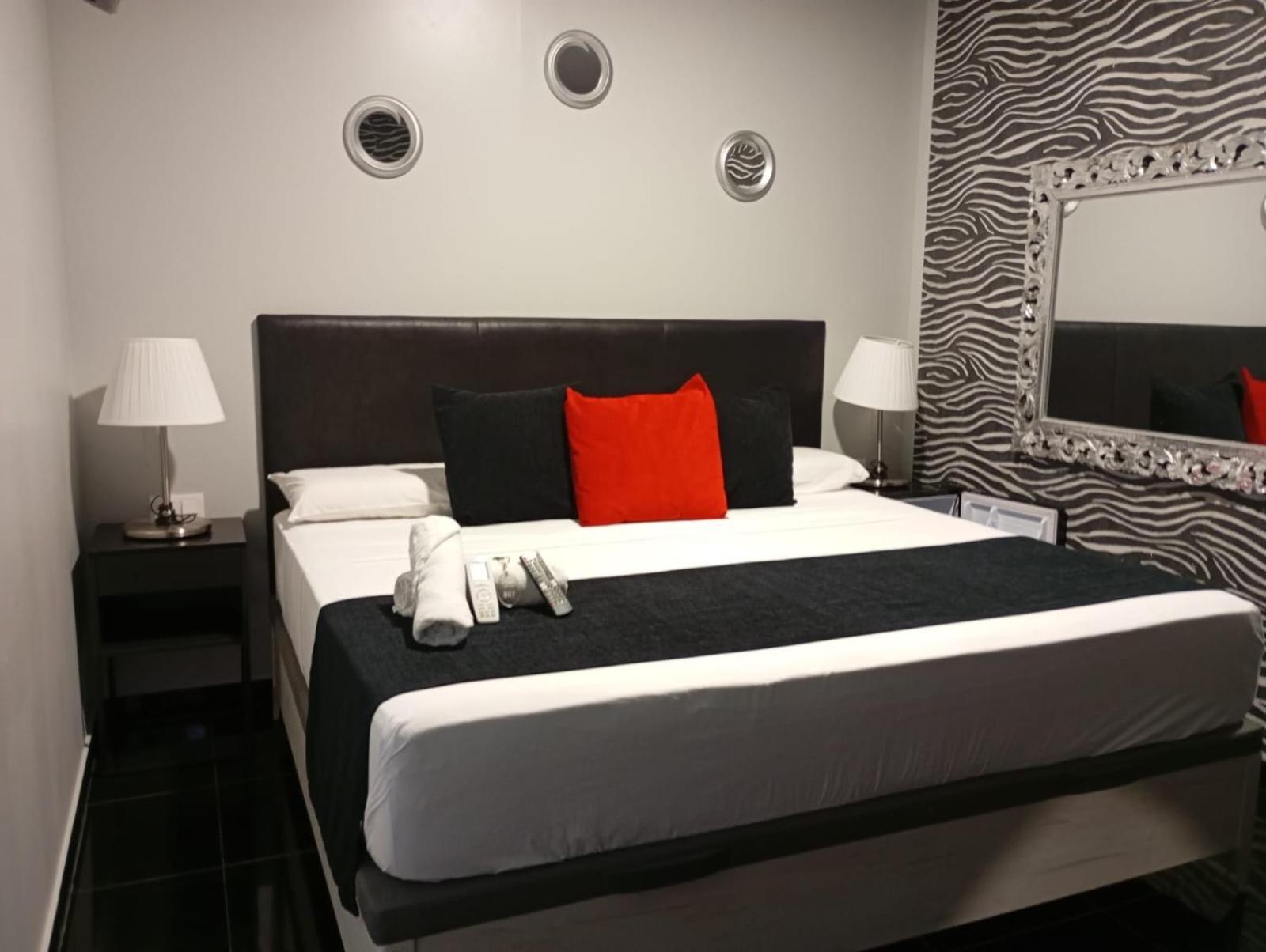 Hotel Rous - Solo Adultos *