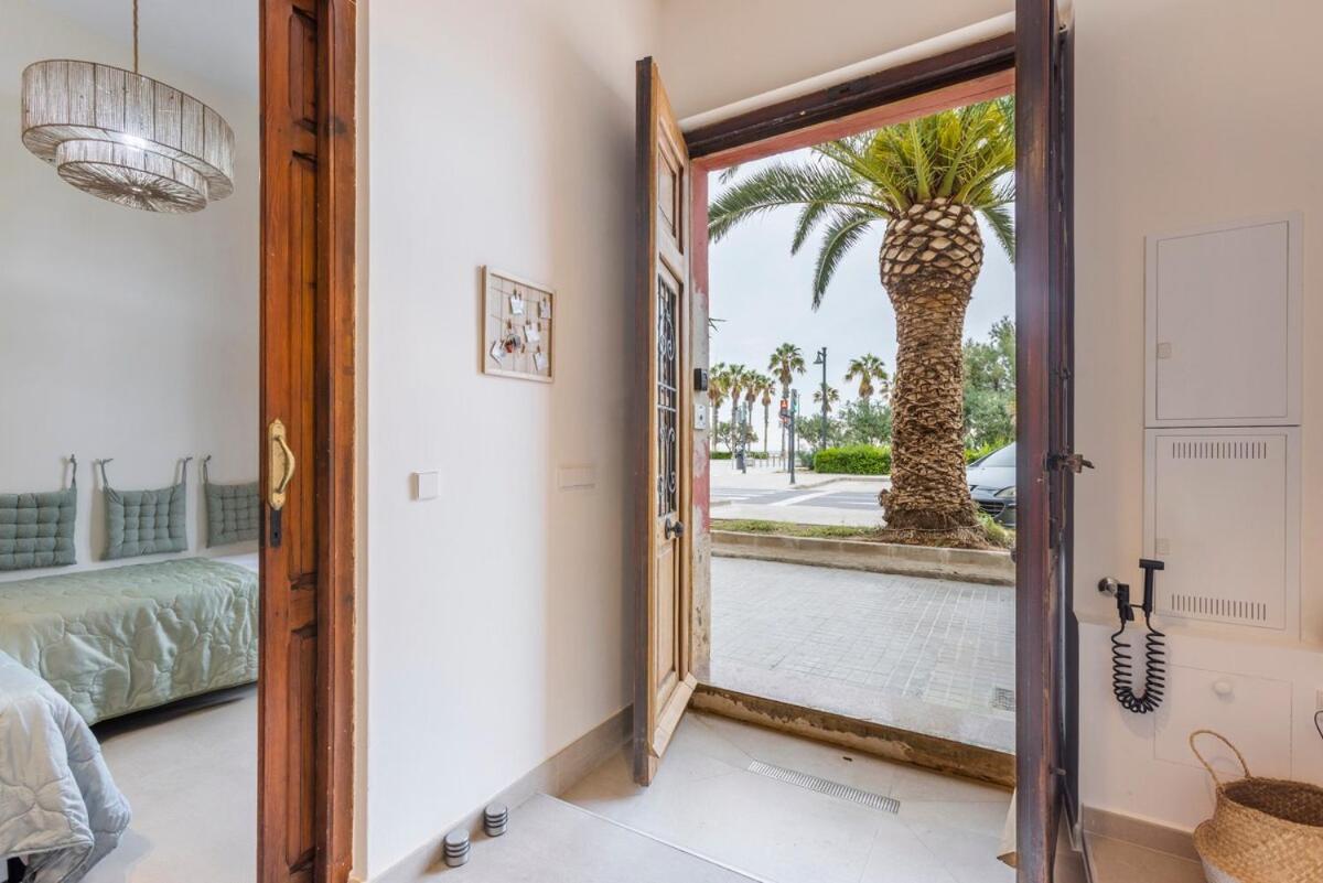 Seafront Casa Valencia