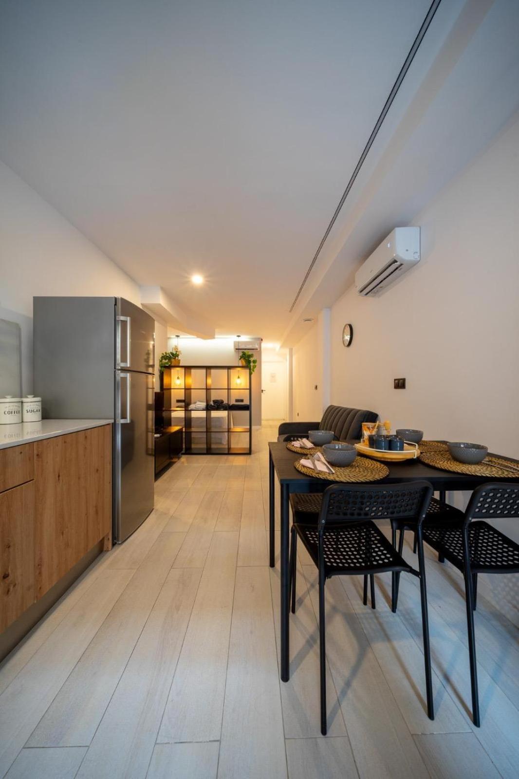 Apartment For 4 People Valencia